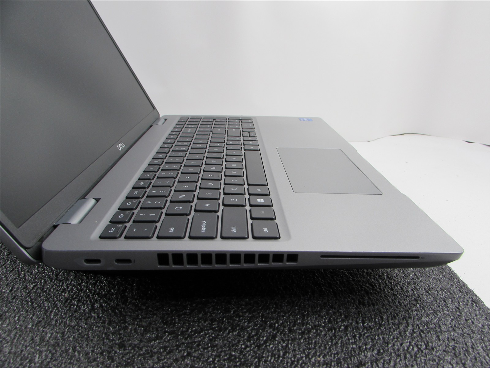DELL LATITUDE 5531 1920X1080 FHD I7-12800H (14 CORES 1TB SSD 32GB RAM NO O.S/BAT