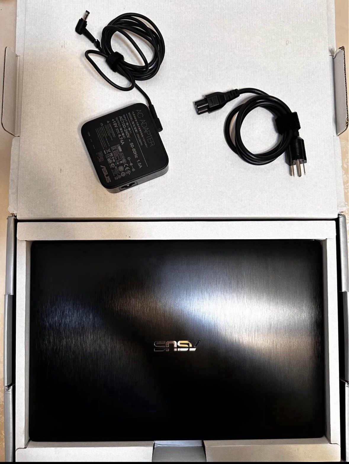 ASUS Q550L – i7 / 16GB RAM / 256GB SSD , Fully cleaned out