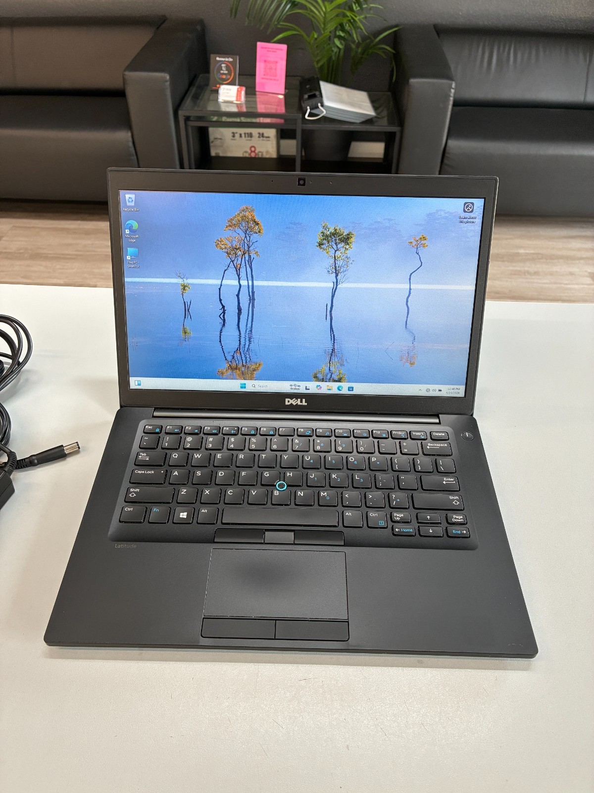Dell Latitude 7480: Screen 14″ / i7-7600U / RAM 16Gb / SSD 500Gb / Win 11
