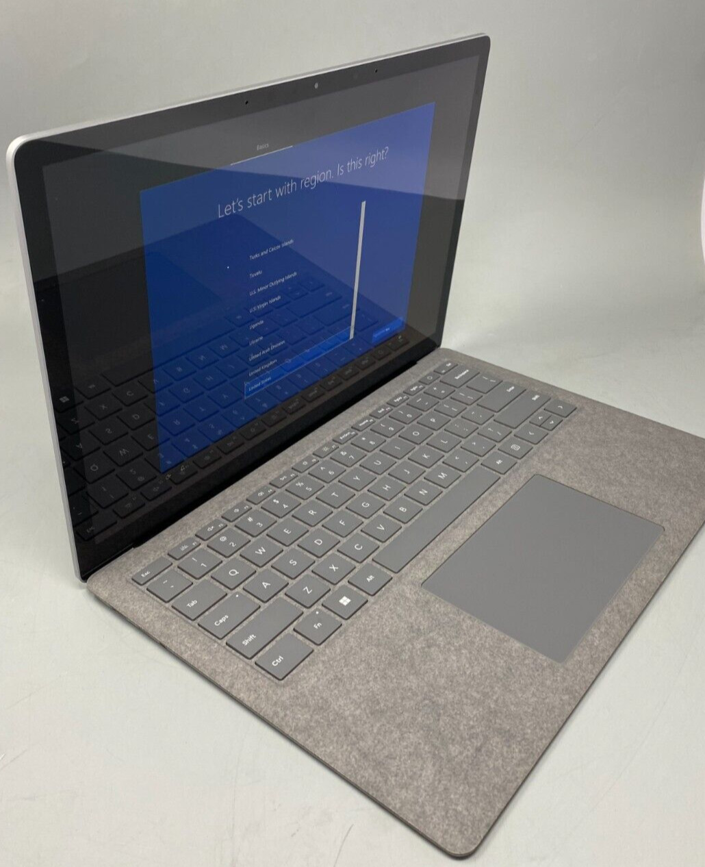 Microsoft Surface Laptop 4 1950 i5-1145G7 2.6GHz 256GB SSD 16GB DDR4 SLV C/Dent