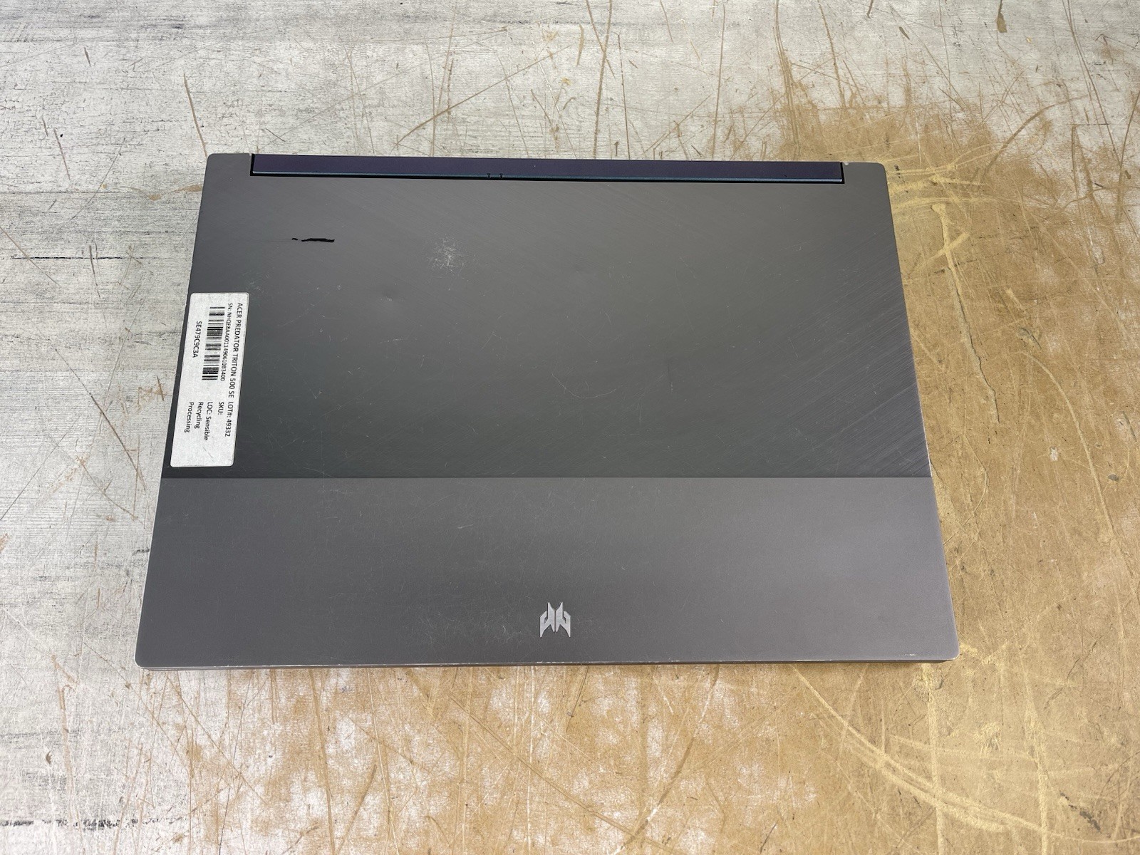 ACER PREDATOR TRITON 500 SE i7-11800H @ 2.30GHZ, 16GB RAM, NO HDD/OS – (PARTS)