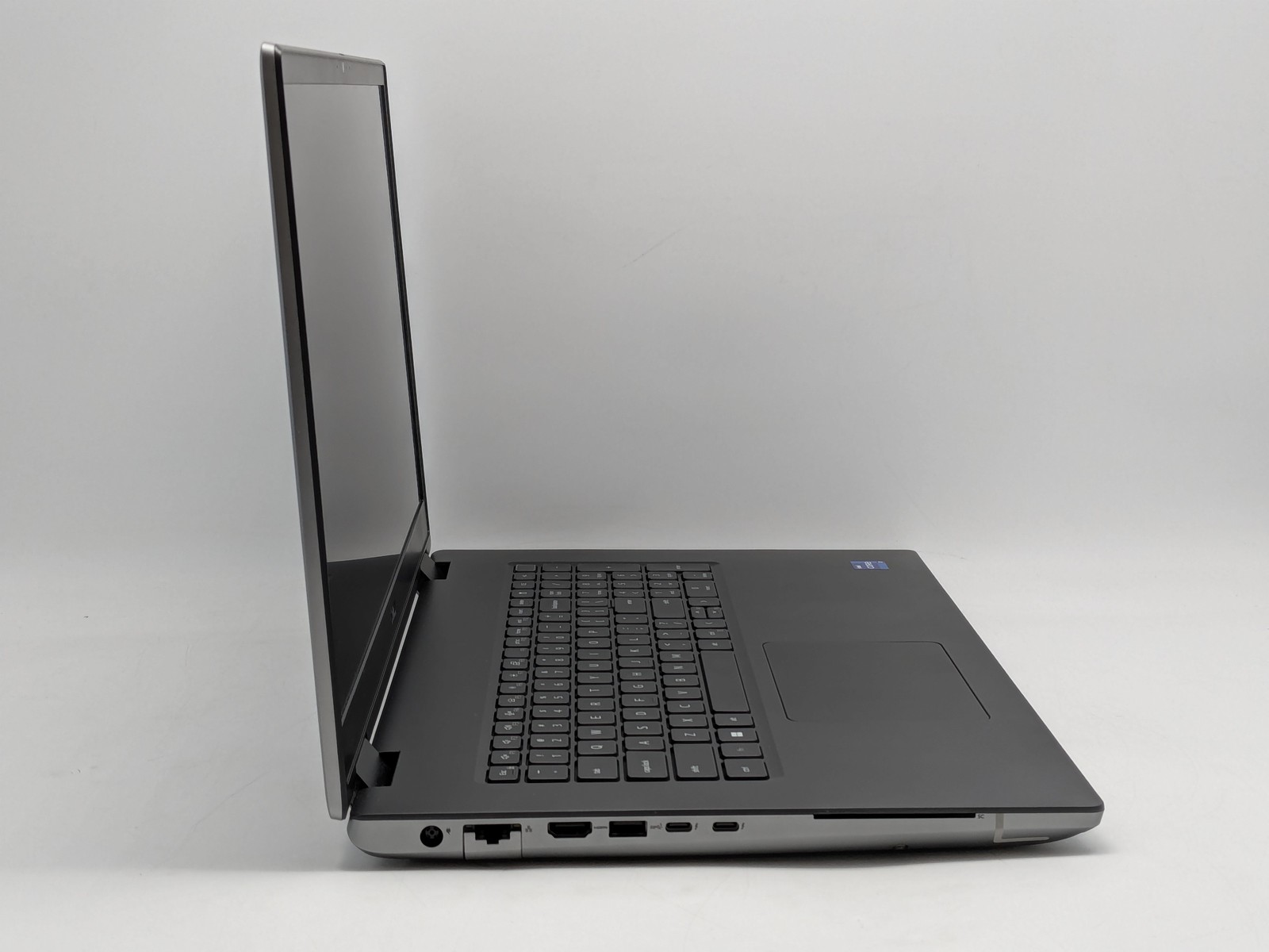 Dell Precision 7780 17.3″ i7-13850HX 32GB DDR5 1TB+3.64TB SSD RTX 4000 Ada W11H