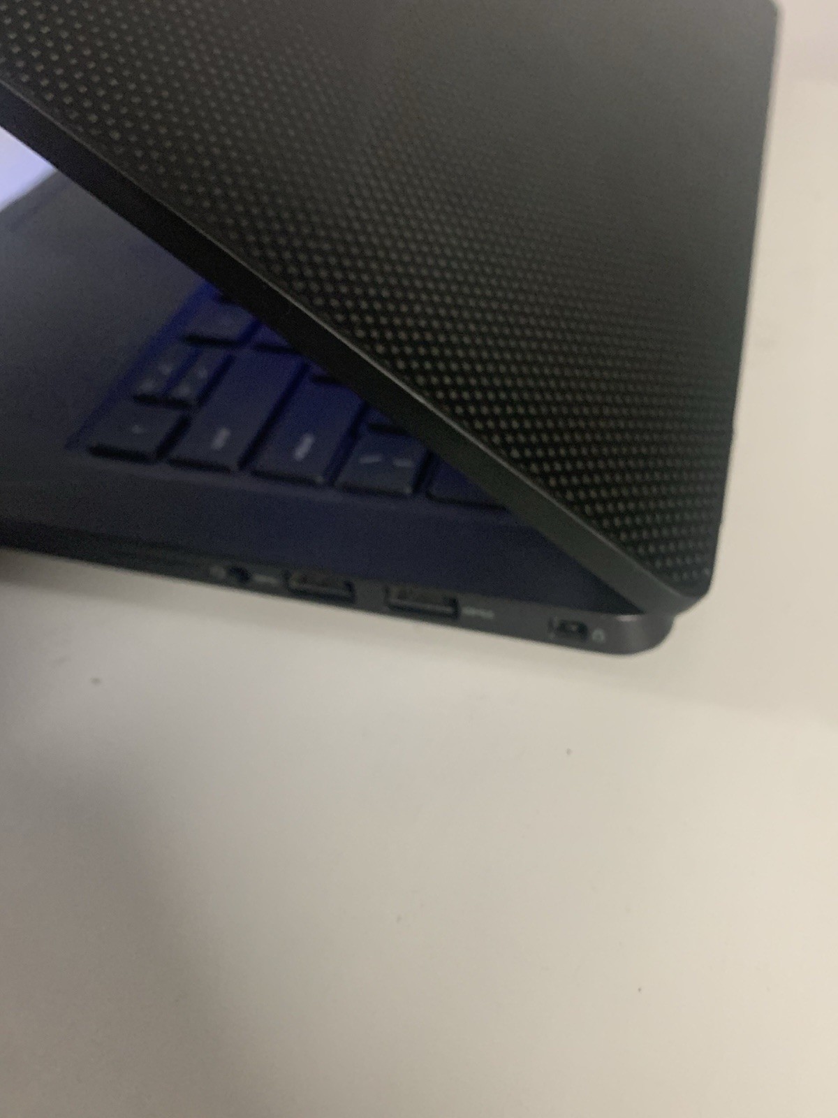 Dell Latitude 7410 Core i7-10810U 16 GB 480 GB NVMe Windows 11 Pro