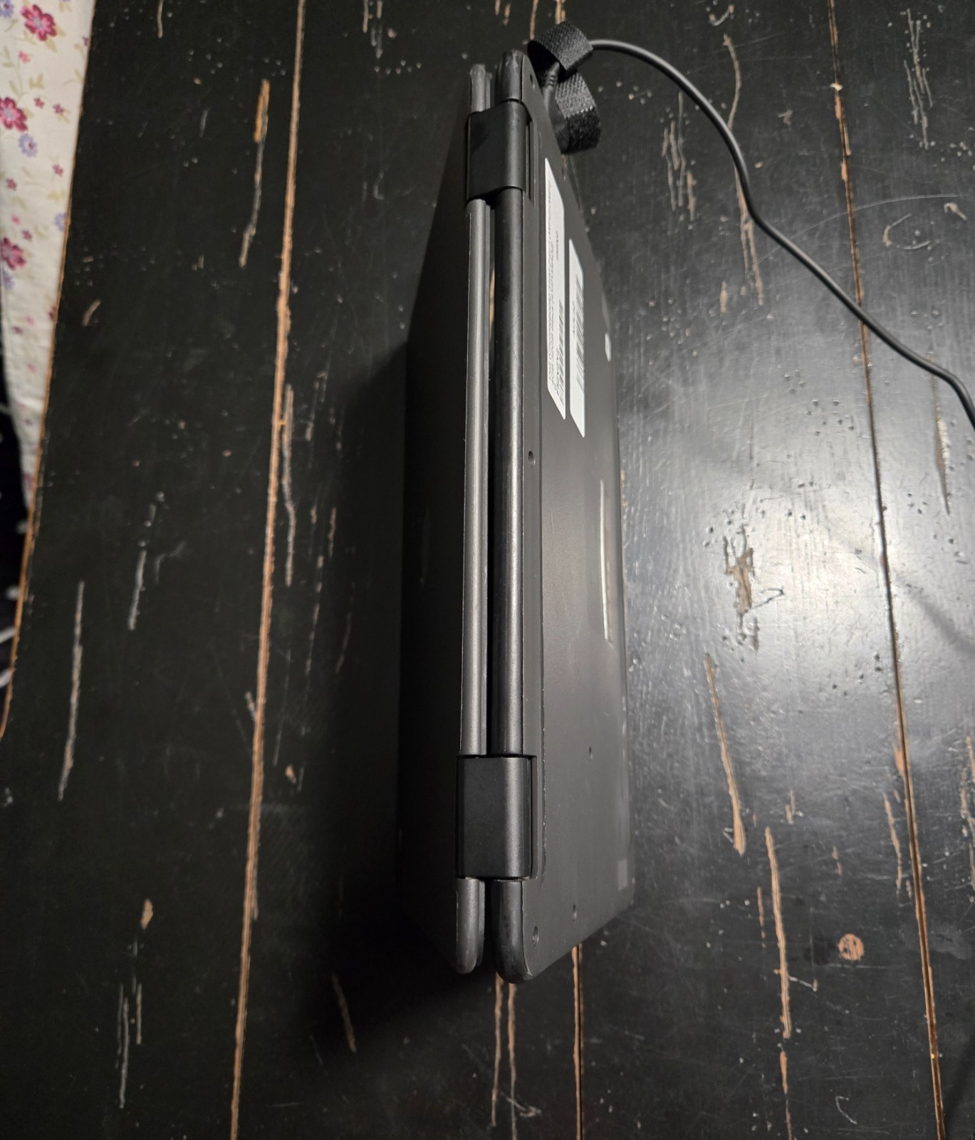 Dell Chromebook 3100 2- in 1 WFC WiFi 4GB 32GB Black 4YPYWA00