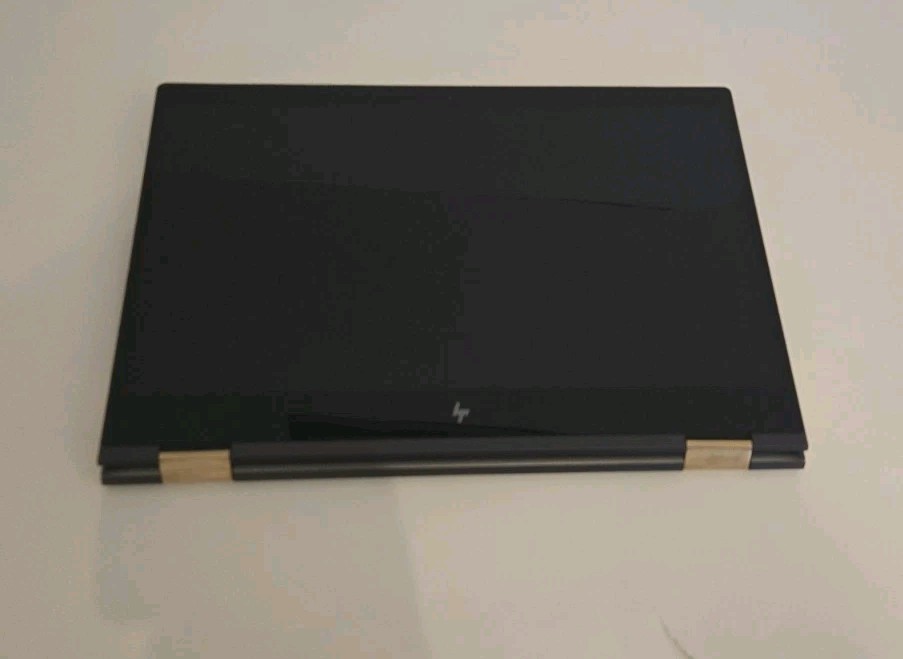 HP Spectre x360 15-ch0xx 15.6″ 4K Touch i7-8550U 32GB 256GB MX150 Win11 + Pen