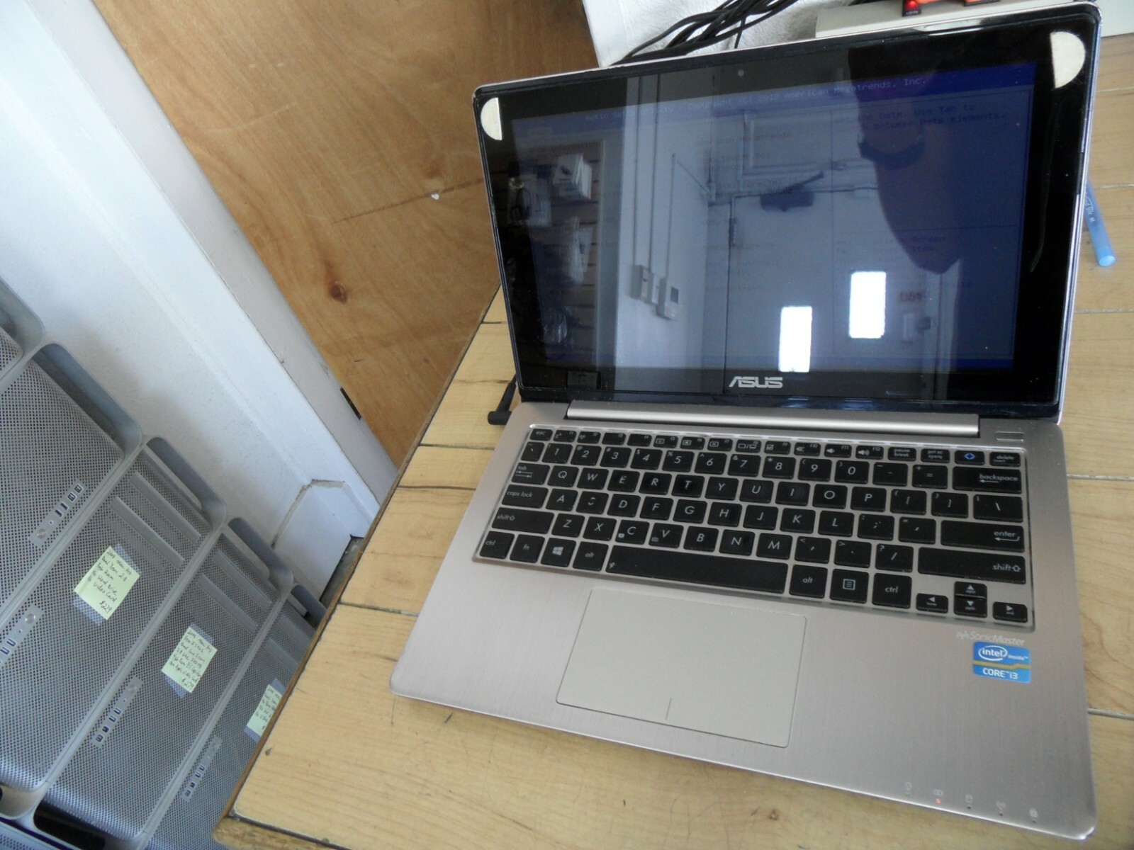 Asus X202E Laptop For Parts Posted Bios Hard Drive Wiped Dinged Up