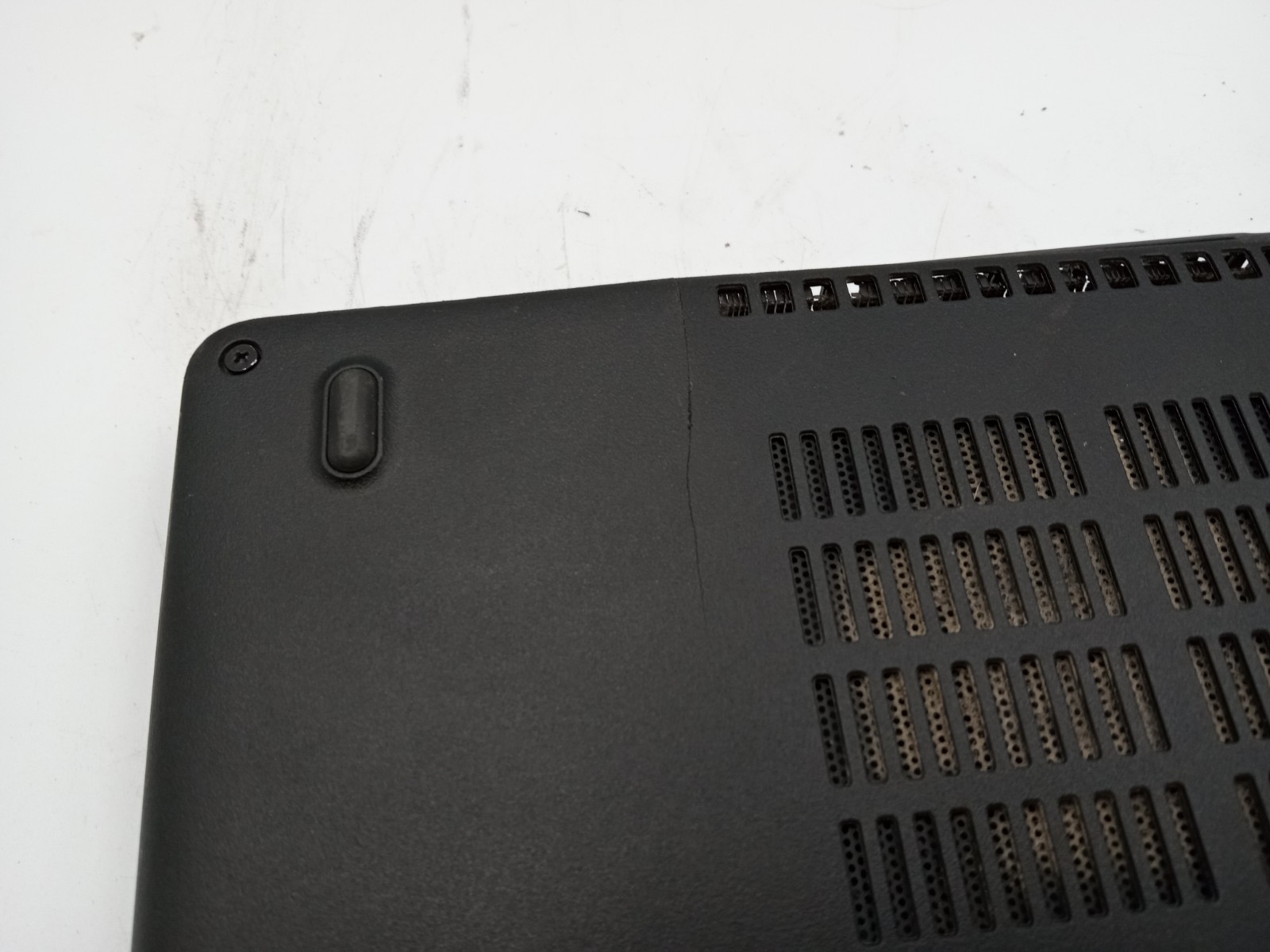 Dell Latitude 5491 14″ Laptop Intel Core i5 8th Gen – WON’T BOOT – READ -RR