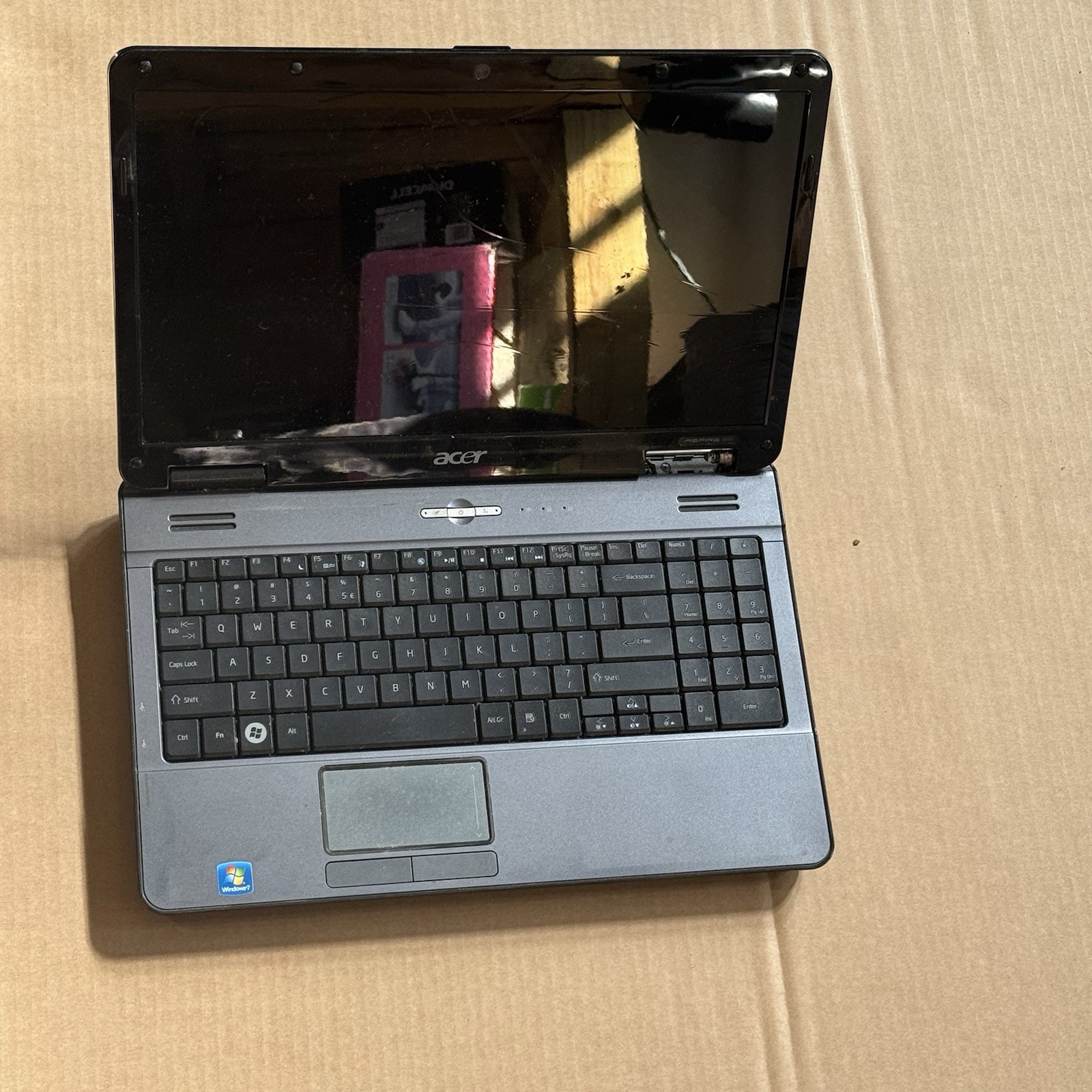 Acer Aspire 5517 Notebook Laptop Windows 7 15.6″ Black Casual Computing Series