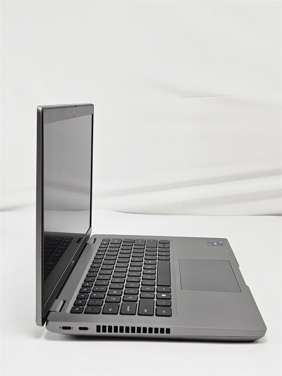 Dell 14″ Latitude 5431 Intel Core i7-1270P 2.2GHz 16GB 256GB SSD Business Laptop