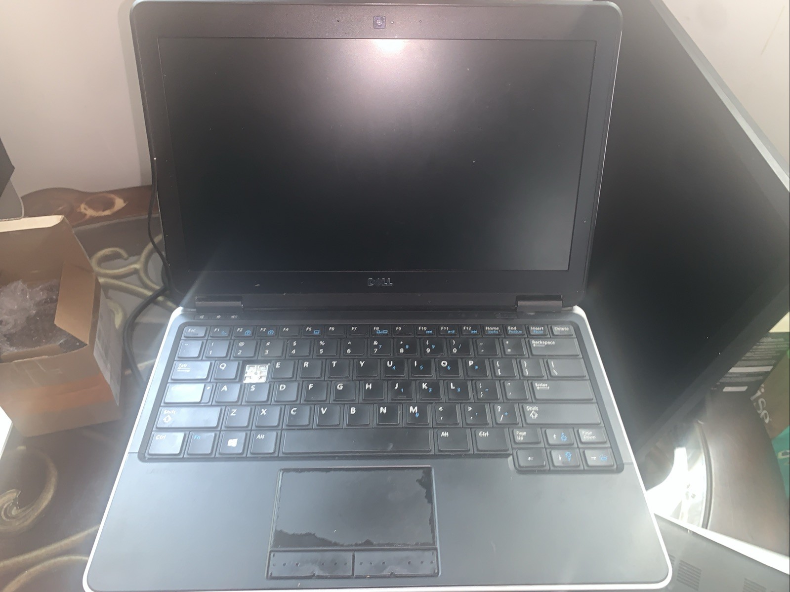 Dell Latitude E7240 12.5″ Intel Core 8gig Ram As is