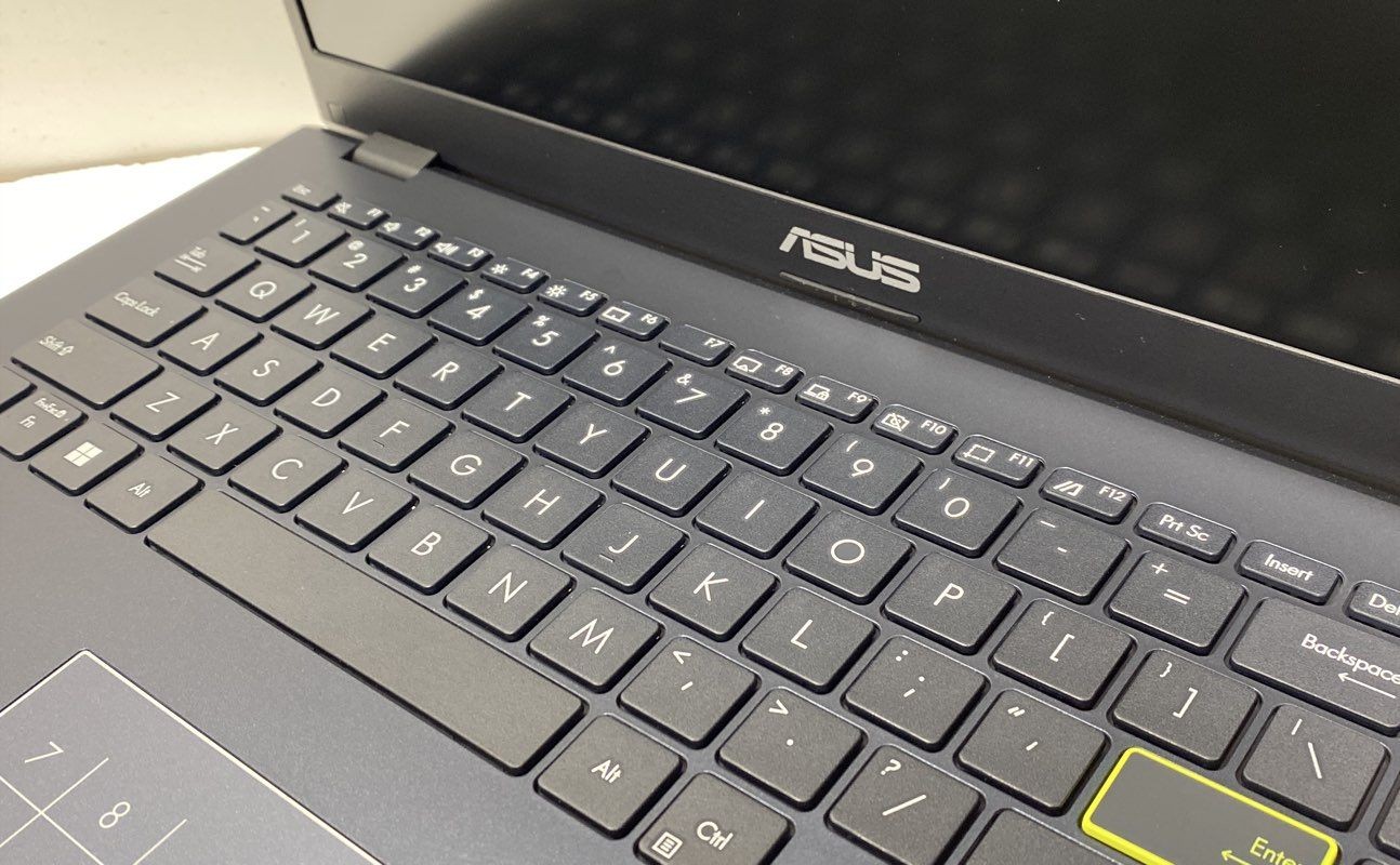 ASUS E410K – 14″ Intel Celeron Processor Windows 11