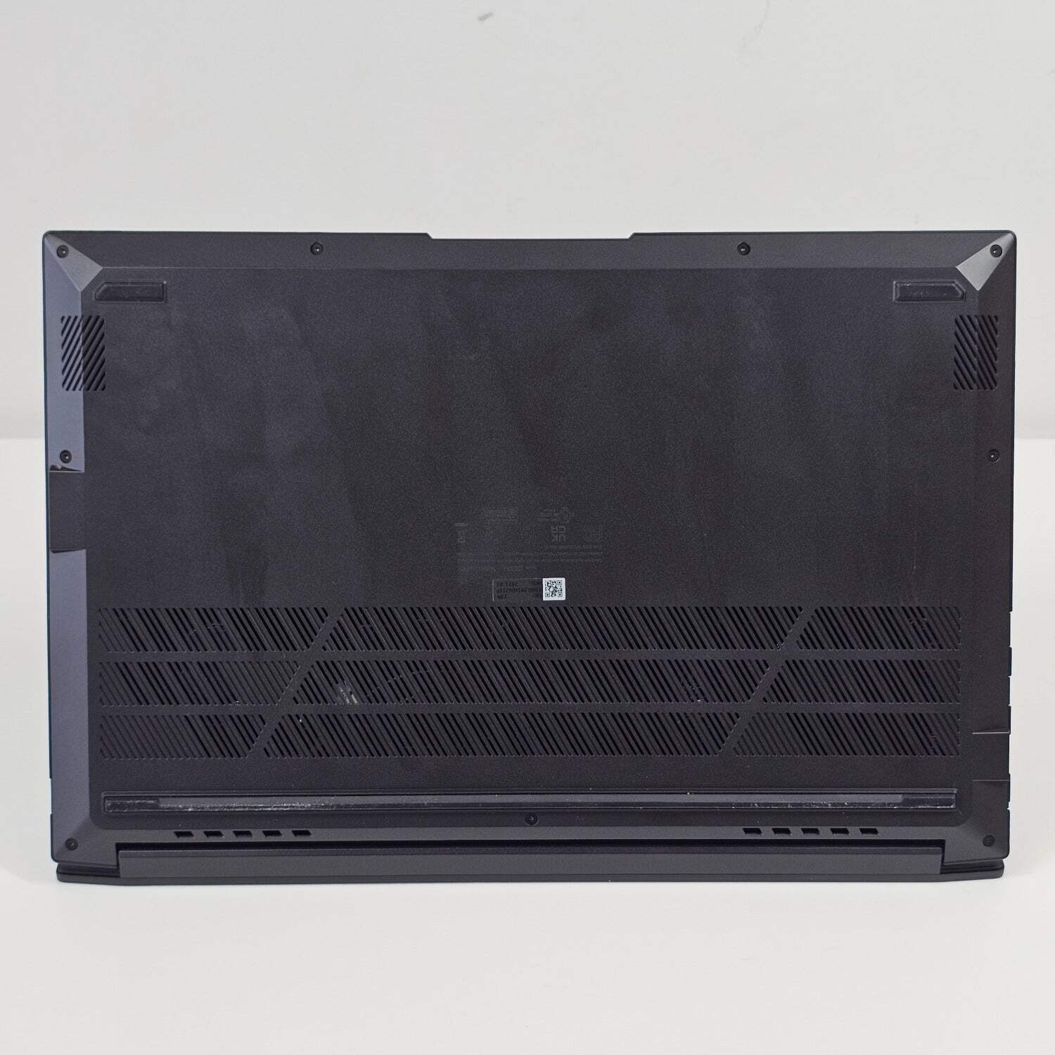 Asus Creator Laptop Q OLED Q530V 15.6″ i7-13620H 16GB RAM 512GB SSD RTX 3050