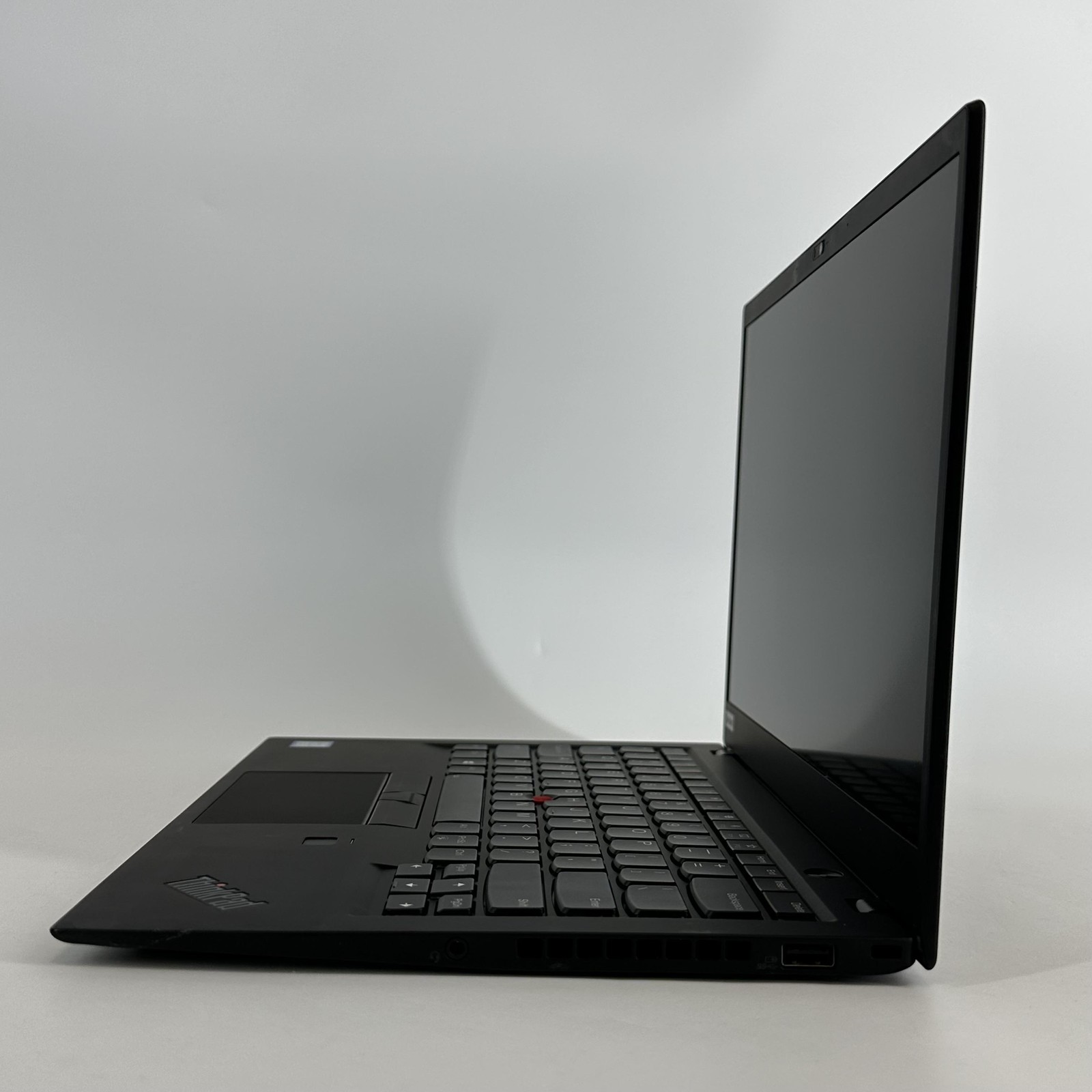 Lenovo ThinkPad X1 Carbon Gen 6 14 FHD i5-8350U 1.70GHz 16GB 256GB SSD Very Good