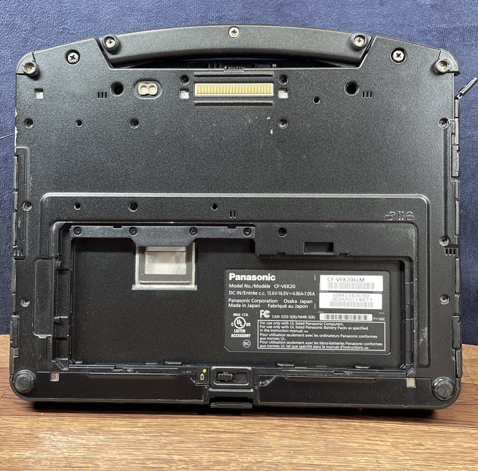 Panasonic Toughbook CF-20 Intel Core i5-7Y57 3.30 GHz 16GB RAM 256GB SSD NO OS