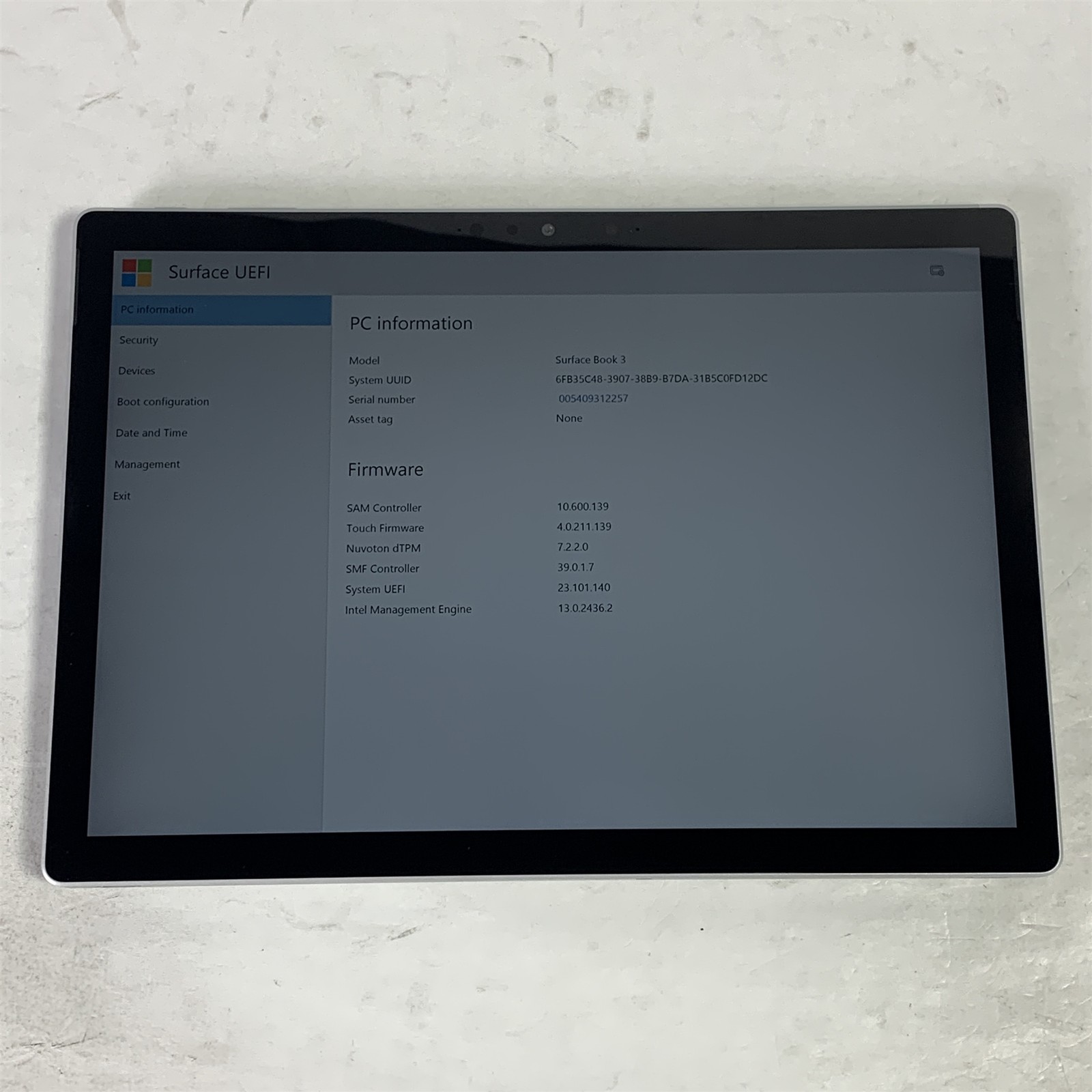 Microsoft Surface Book 3 1900 13.5″ i7-1065G7 1.3GHz 16GB 256GB NVMe SSD – Win11