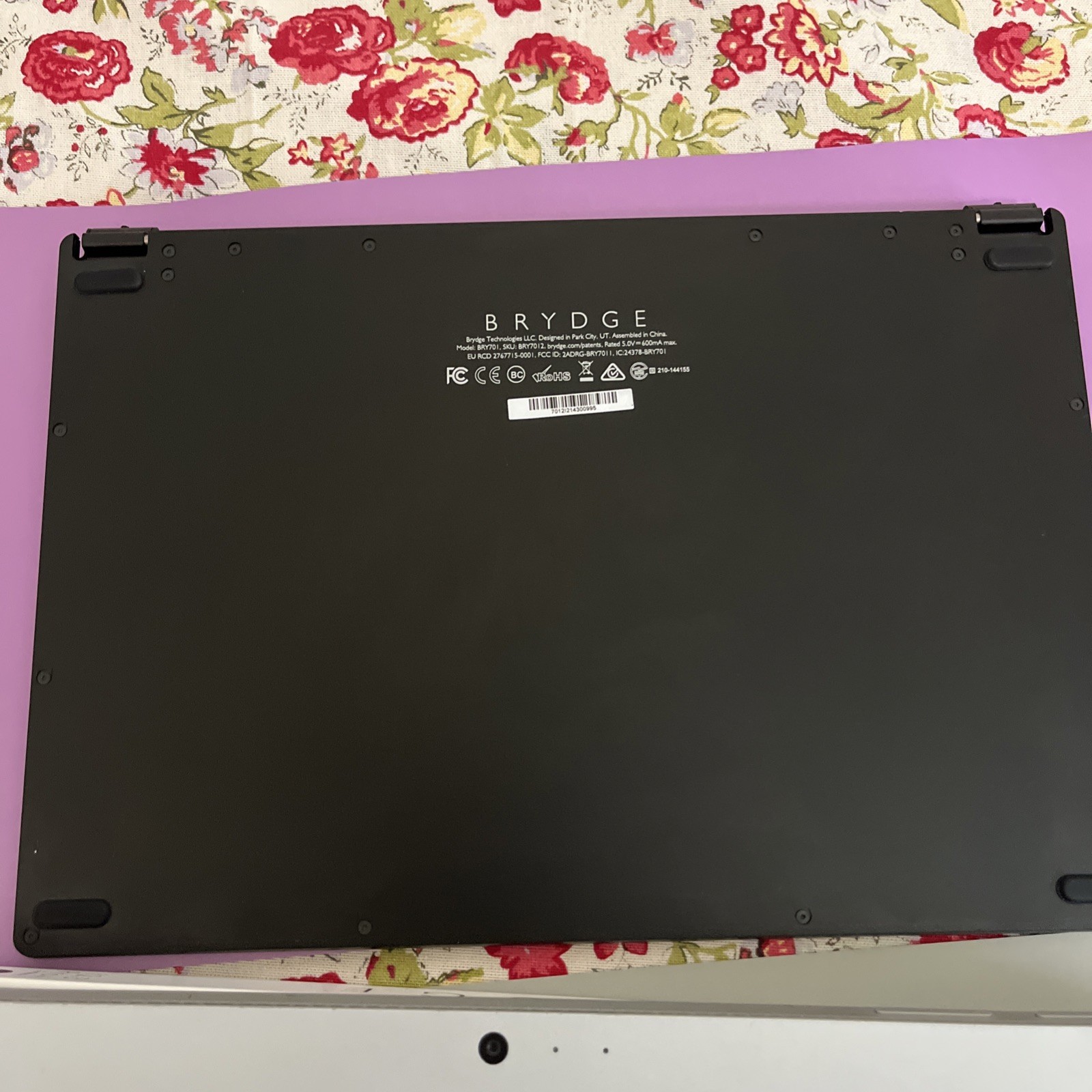 Surface Pro 4 Win 11 With Brydge Wireless Keyboard w/ Touchpad