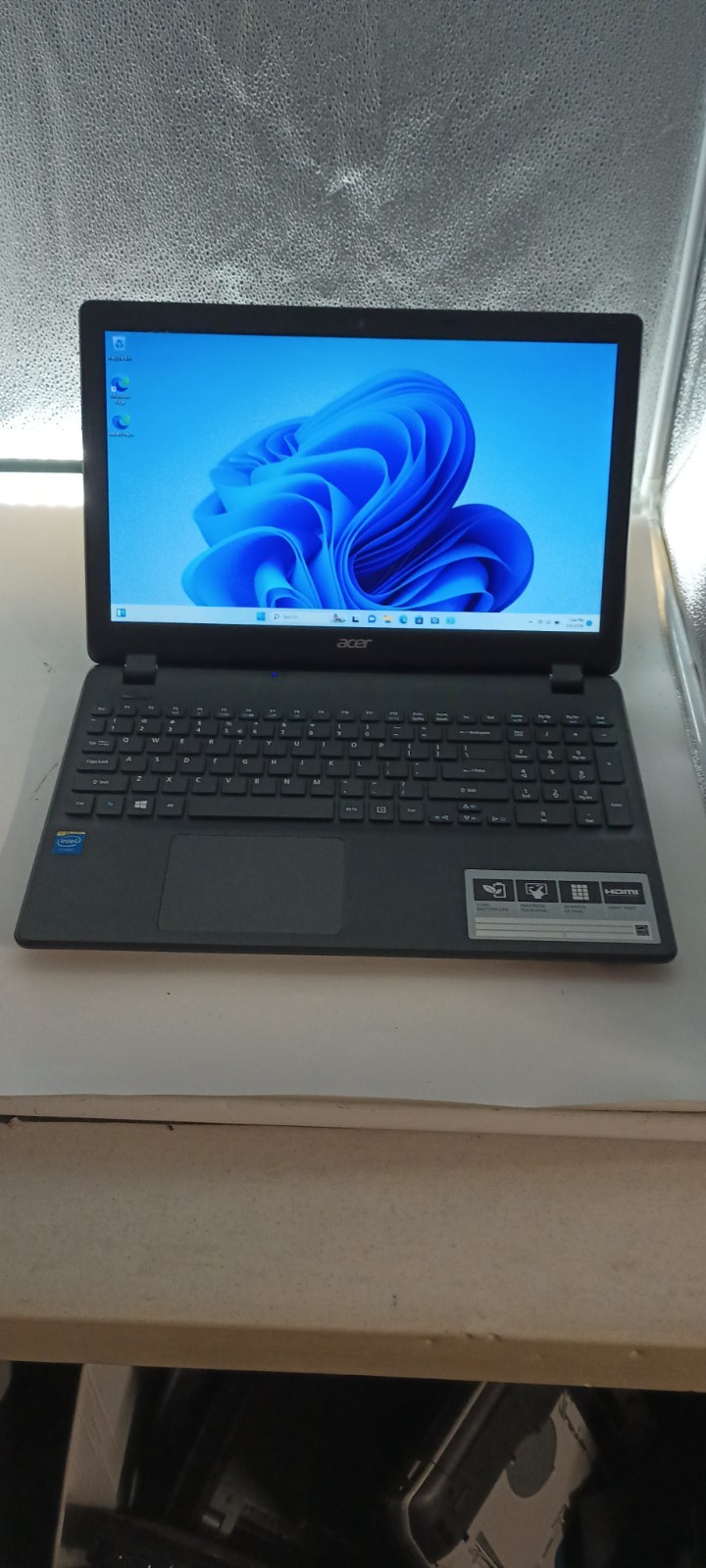 58398 Aspire ES1-512 w/AC. Celeron N2840.4GB.500GB HDD.15.6″.W11.Nice!