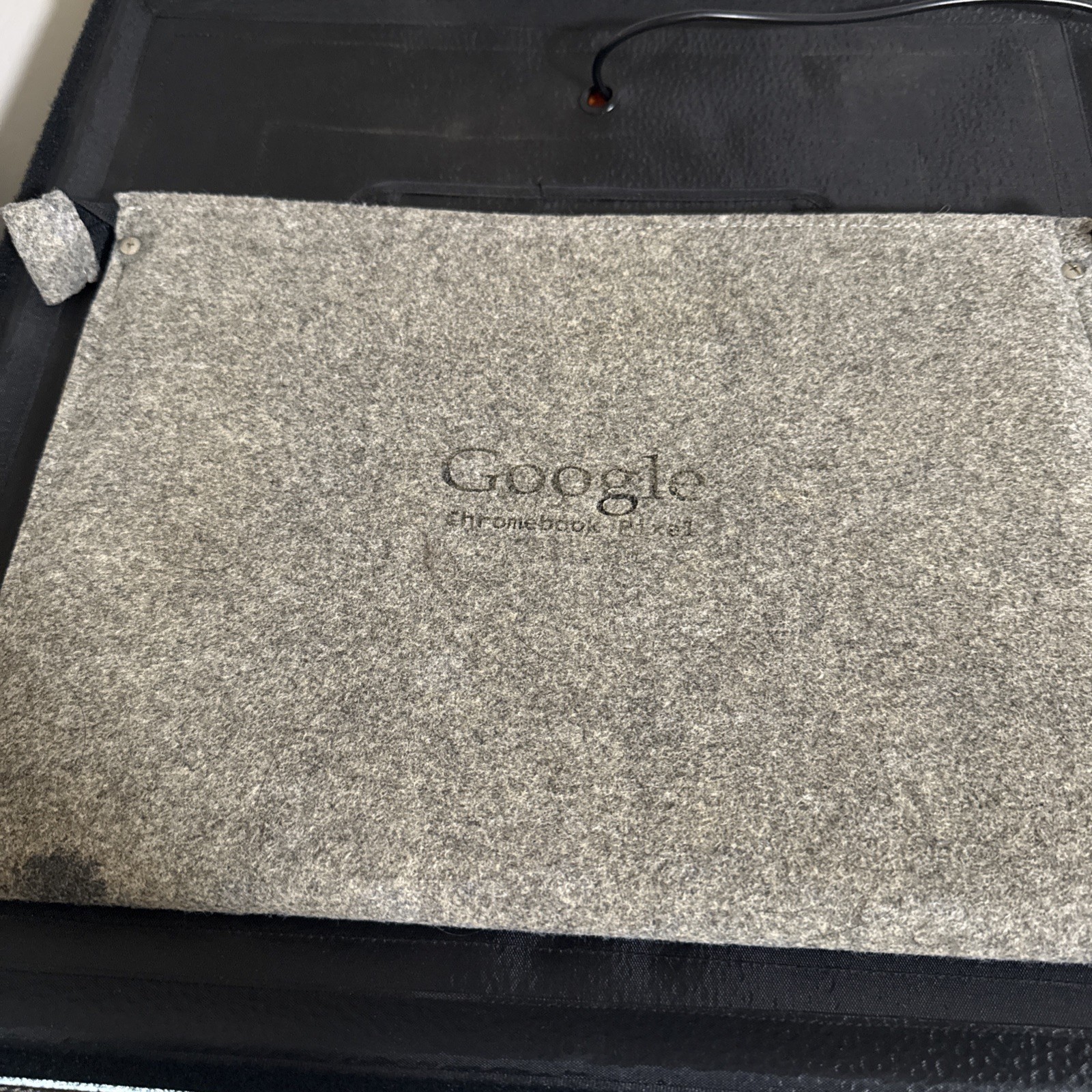 Google Pixel Chromebook C1501W 2015 for Parts or Repair **READ**