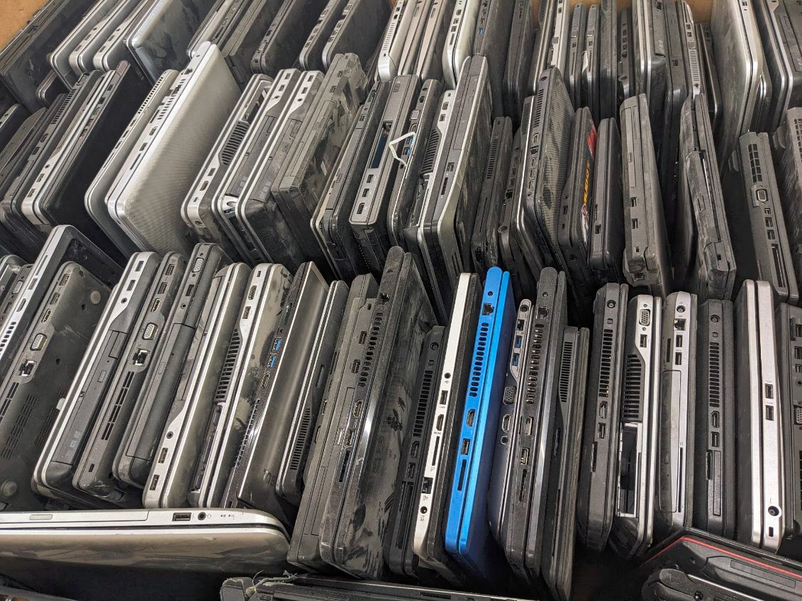 Bulk lots of Laptops 4th and 5th Gen Mix Brands and models vary *PLEASE READ*