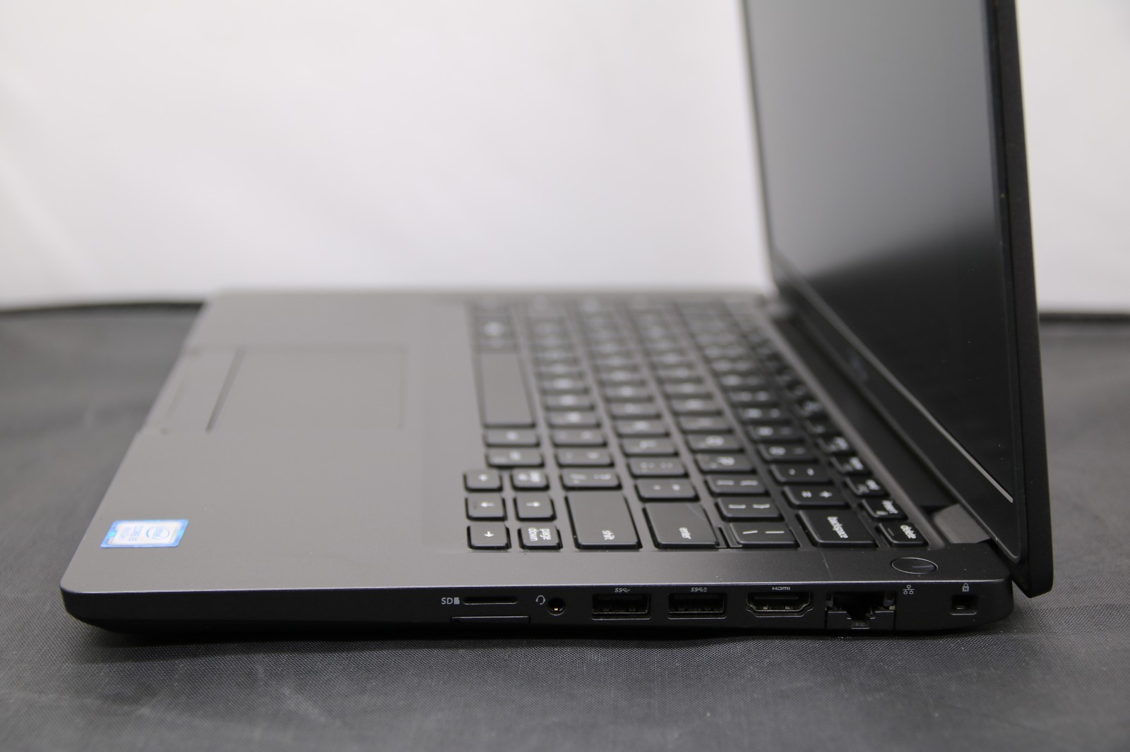 Dell Latitude 5400 – i5-8265U – 8GB, 128GB, Windows 11 Pro +Adapter