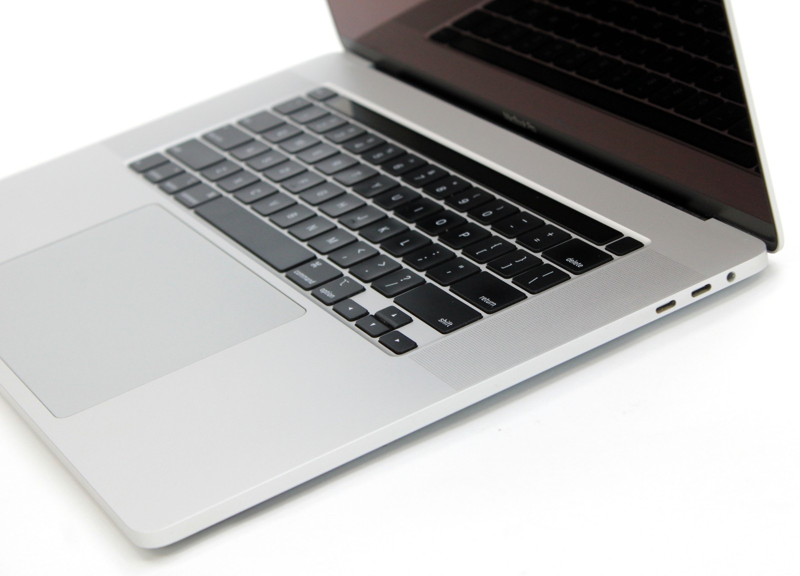 Apple MacBook Pro A2141 16″ i7-9750H 2.6GHz 16GB/512GB Radeon Pro 5300M 4GB