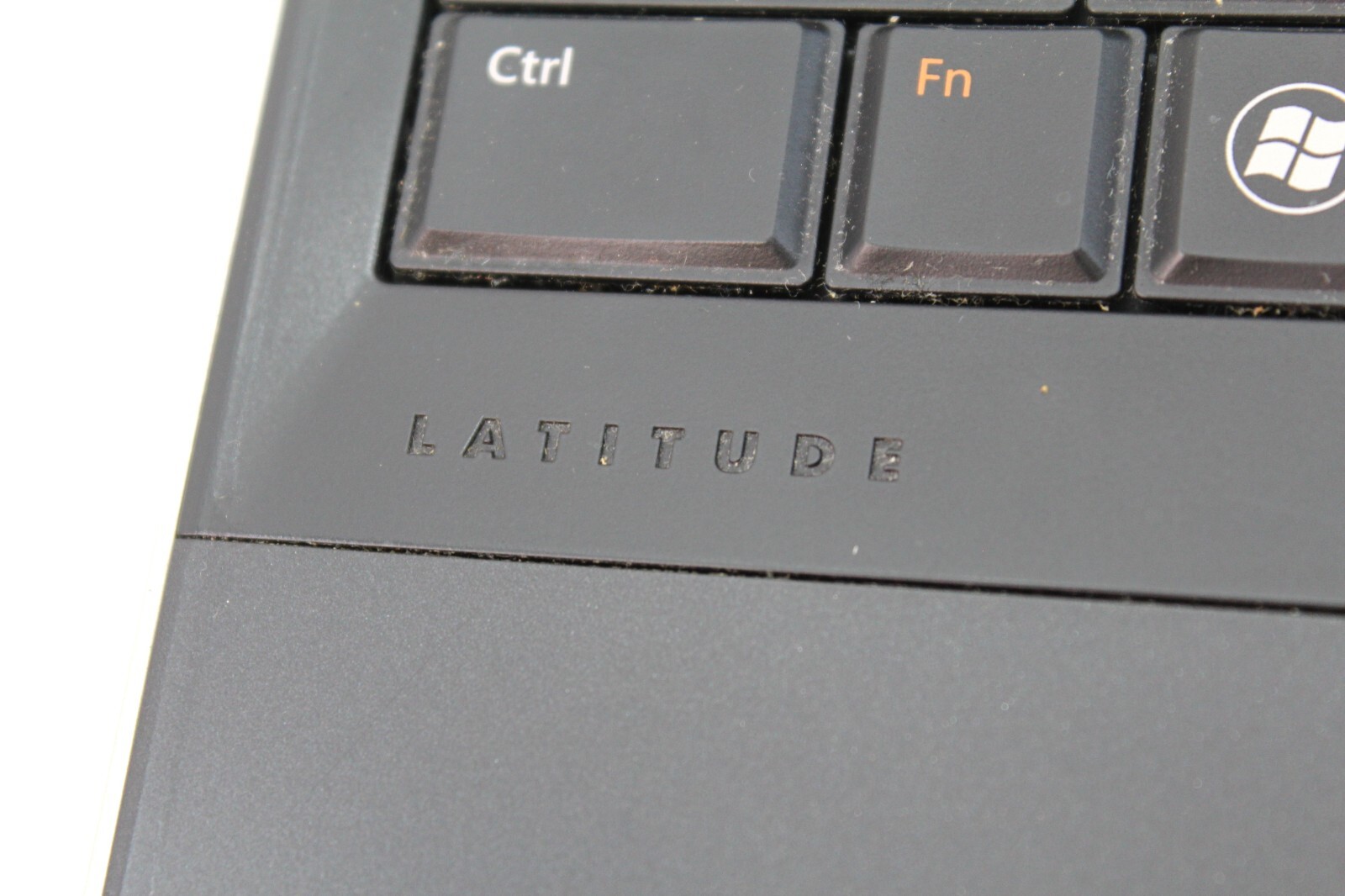 Dell Latitude E5520 15.6″ i5 Laptop No OS, HDD, or Charger #1E-15