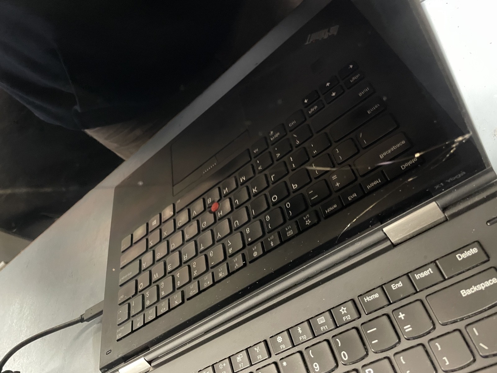 Lenovo X1 Yoga Gen 2 14″ Intel i7-7600U 2.80GHz 8GB NO SSD *SOLD-AS-IS* R90PJ4L6