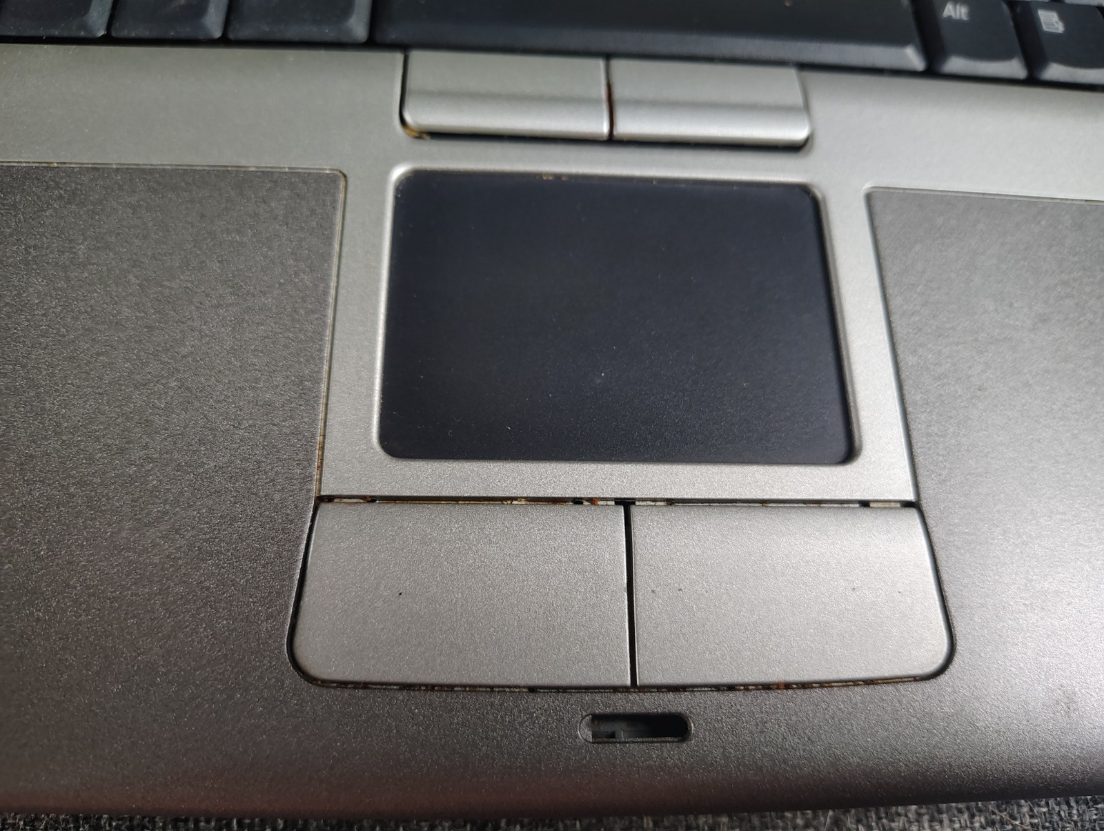 Dell Latitude D400 Retro Windows XP laptop