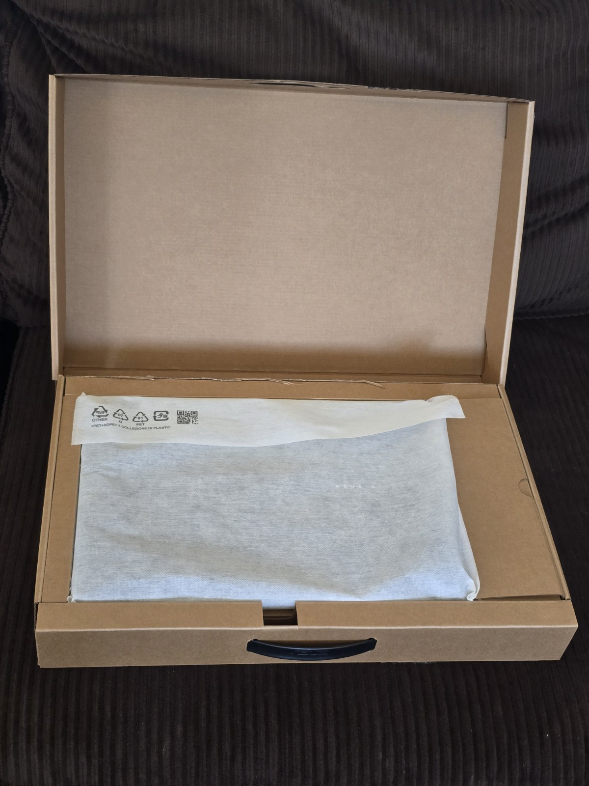 ASUS Vivobook S16 16″ OLED Laptop – Intel Core Ultra 9-285H – 16GB RAM – 1TB SSD