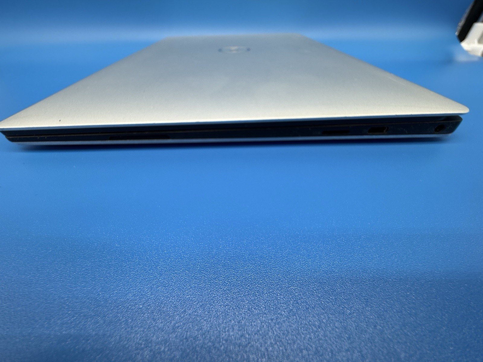 Dell XPS 13 9380 Touchscreen i7-8565U 16GB RAM 256GB SSD Windows 11 Pro Laptop