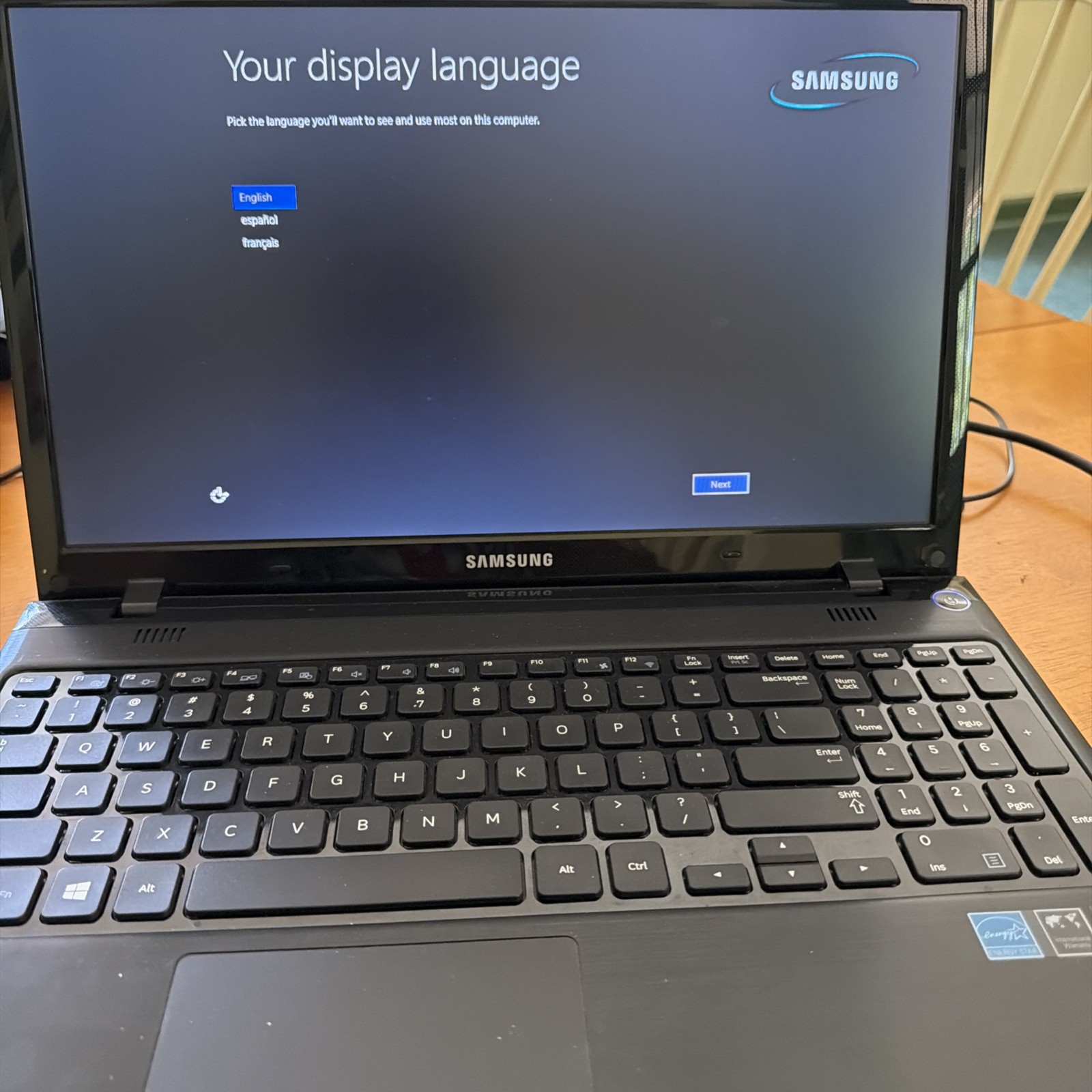 Samsung NP355E5C 355E LAPTOP 4GBRAM 500GBHD Works As It Should. Reset To Factory