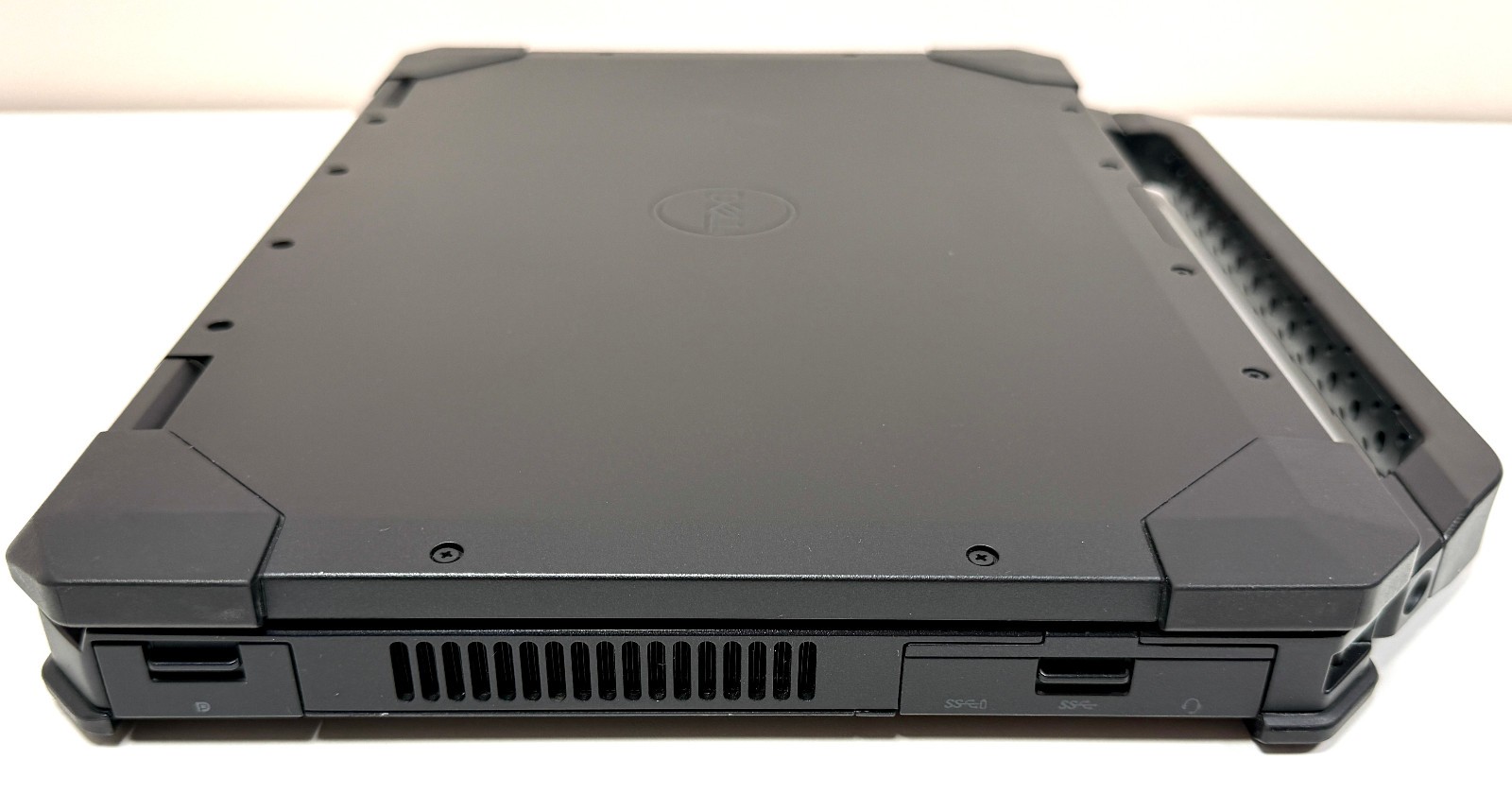 Dell Latitude 5420 Rugged 14″ Touch 1.9GHz Core i7-8650U 32GB RAM NO SSD or OS