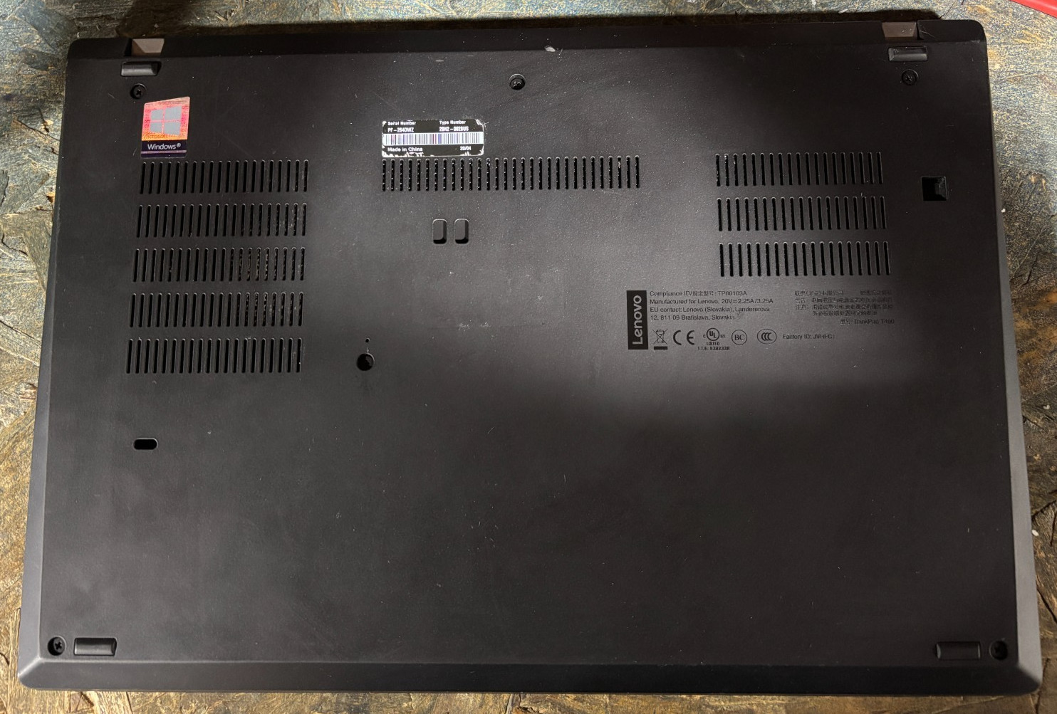 Lenovo Thinkpad T490 Intel Core i7-8565U 256GB NVME 8GB RAM