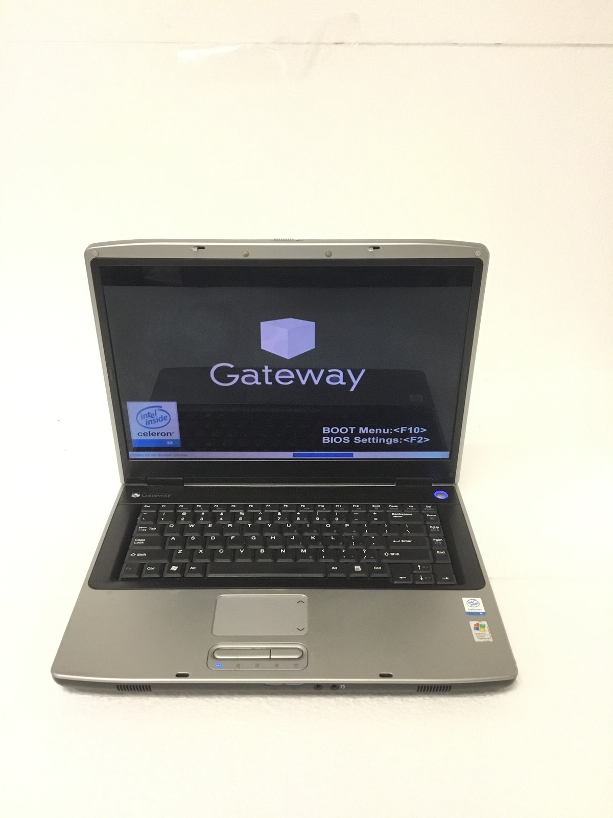 Gateway MX6030 MA2 Intel Celeron M 1.4Ghz 15.6″ Laptop 1GB DVD NoHDD Working