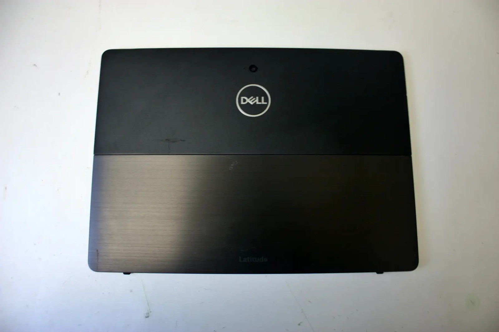 2-in-1 TouchScreen DELL 5290 Laptop/Tablet: Intel I5-8350U 8GB RAM 500GB SSD