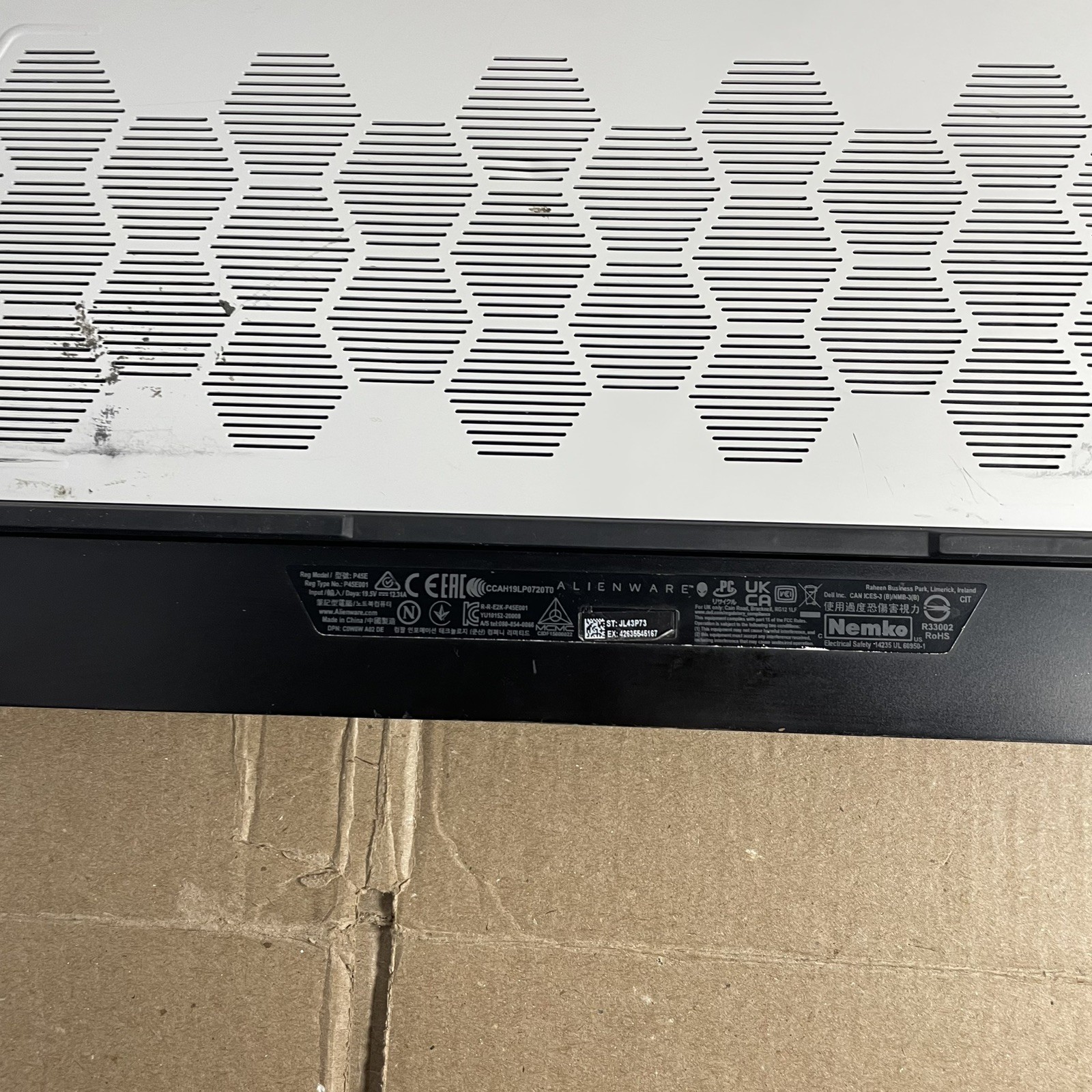 Alienware m17 R3 Gaming Laptop 300Hz RTX 2070 1TB SSD Super 16GB RAM i7-10750H
