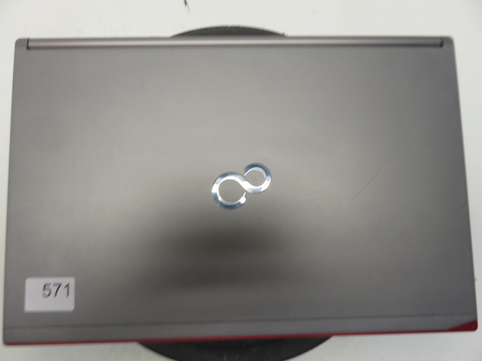Fujitsu LifeBook E754 Intel i5-4300M 2.6GHz 2 GB NO HDD No Batt