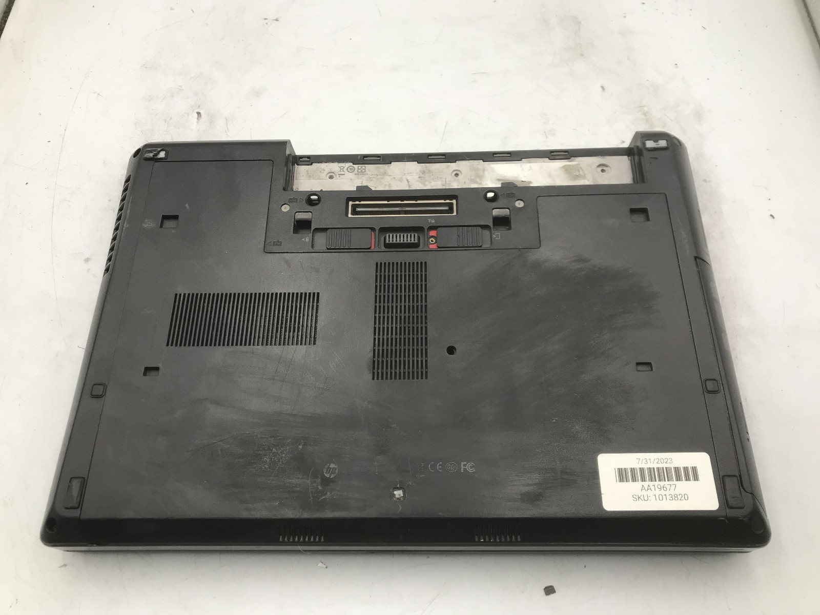 HP PROBOOK 6460B – FOR PARTS/REPAIR – MISSING PARTS – NO CPU – NO RAM – READ -BB