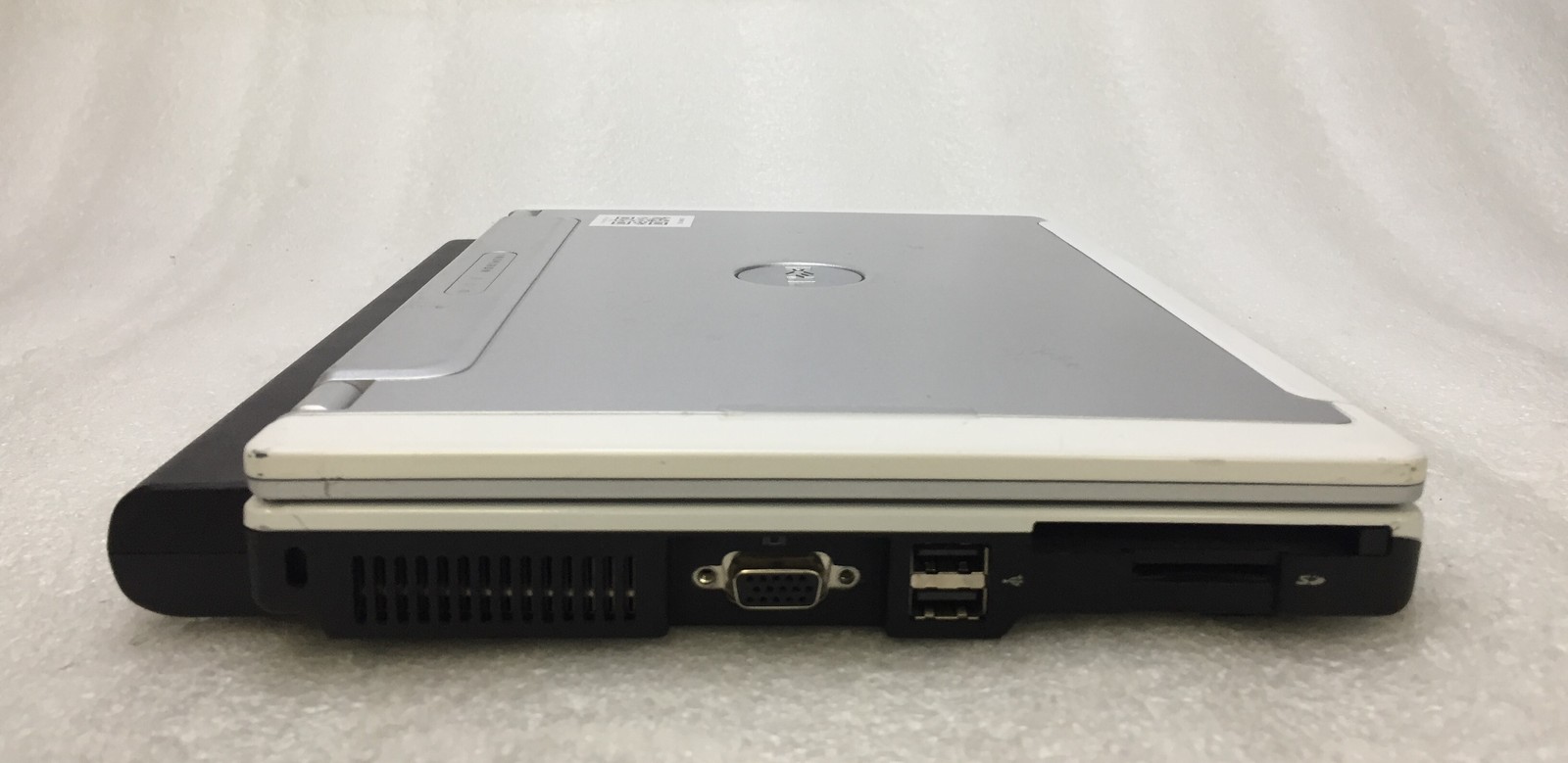 Dell Inspiron 700m Laptop Intel Pentium M 1.70GHz 512MB RAM No HDD/OS No BATT