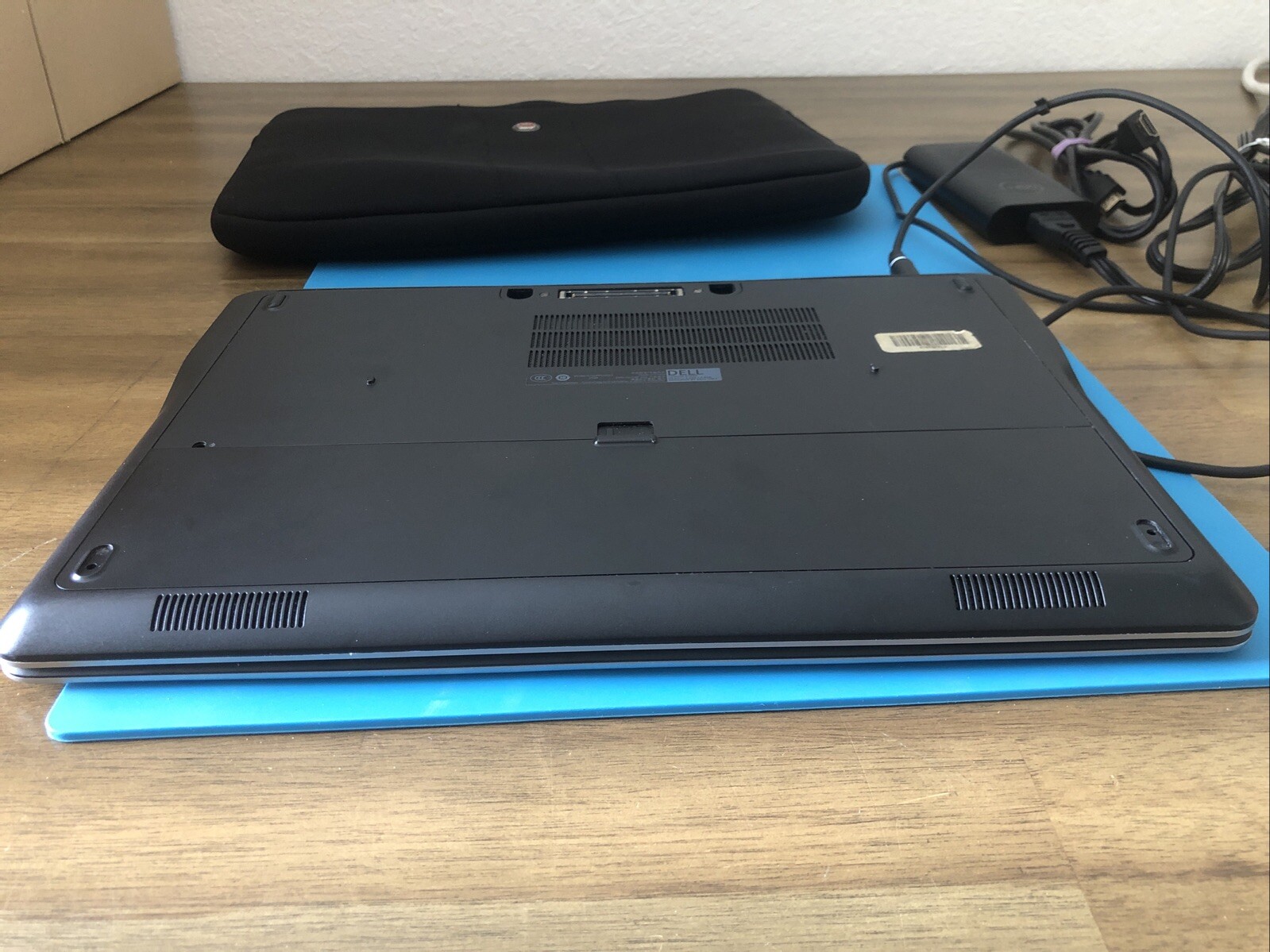 Dell Latitude E7440 Intel Core i5-2520 4GB RAM 128GB SSD Windows 7 Pro