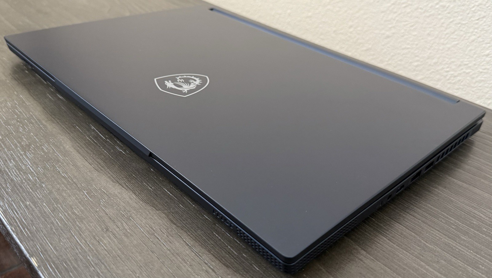 MSI Stealth 16 AI Studio A1VIG-026US Gaming Laptop Ultra 9 RTX 4090 64GB 2TB SSD
