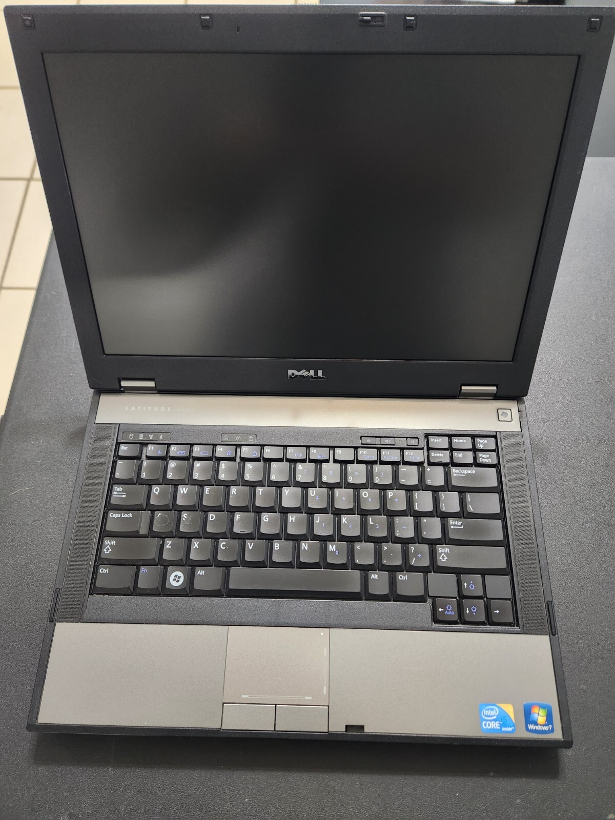 Dell Latitude E5410 14″ Notebook (Intel Core i5 1st Gen 2.4GHz 4GB 250GB Win 10)