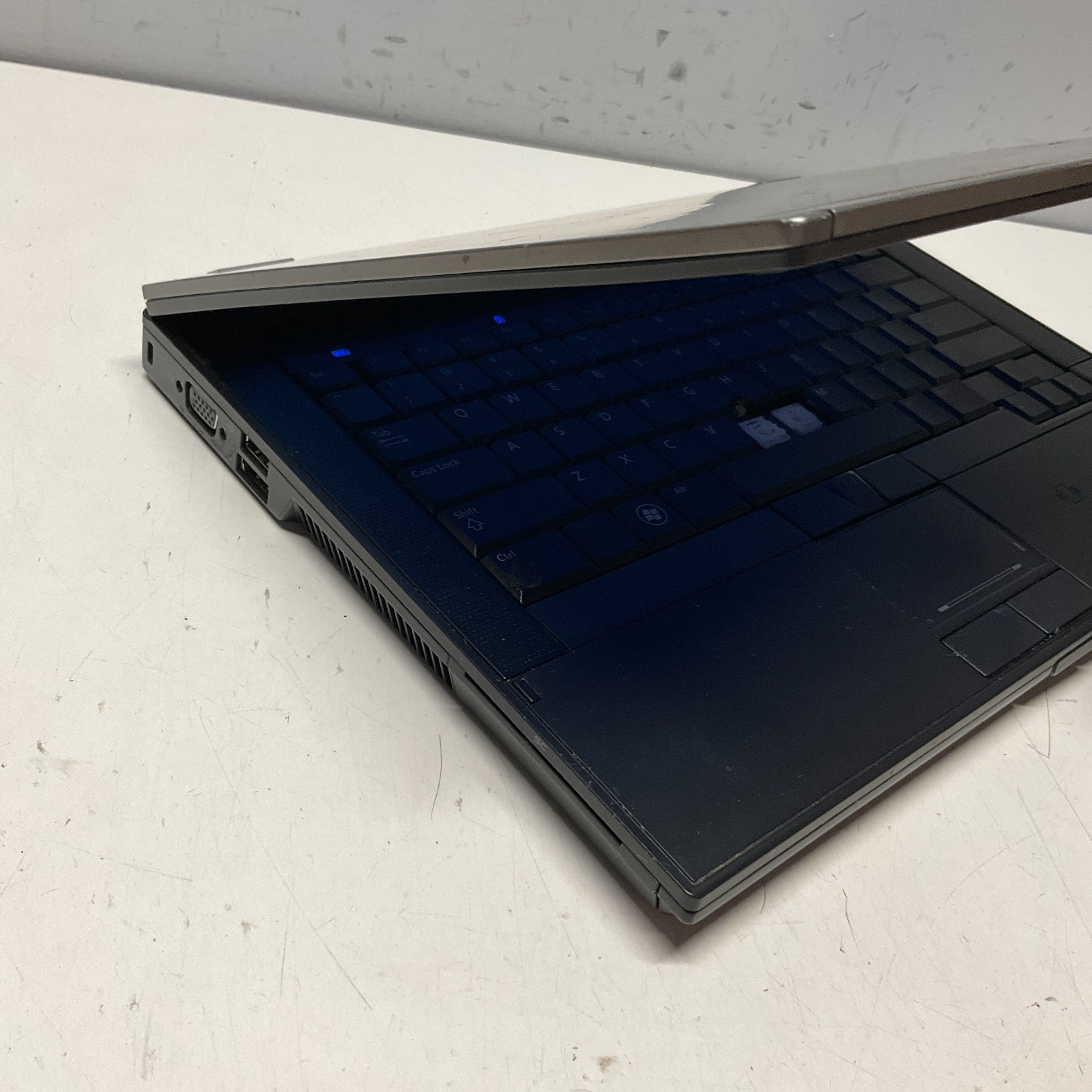 Dell Latitude E6410 Laptop Intel Core i5 M 560 2.67GHz 8GB RAM 120GB SSD READ