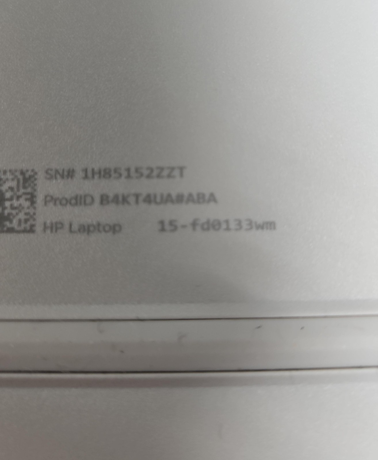 HP Laptop 15-fd0133wm Win 11 Core i3-N305 1.80GHz 8GB RAM 256GB SSD 15.6″