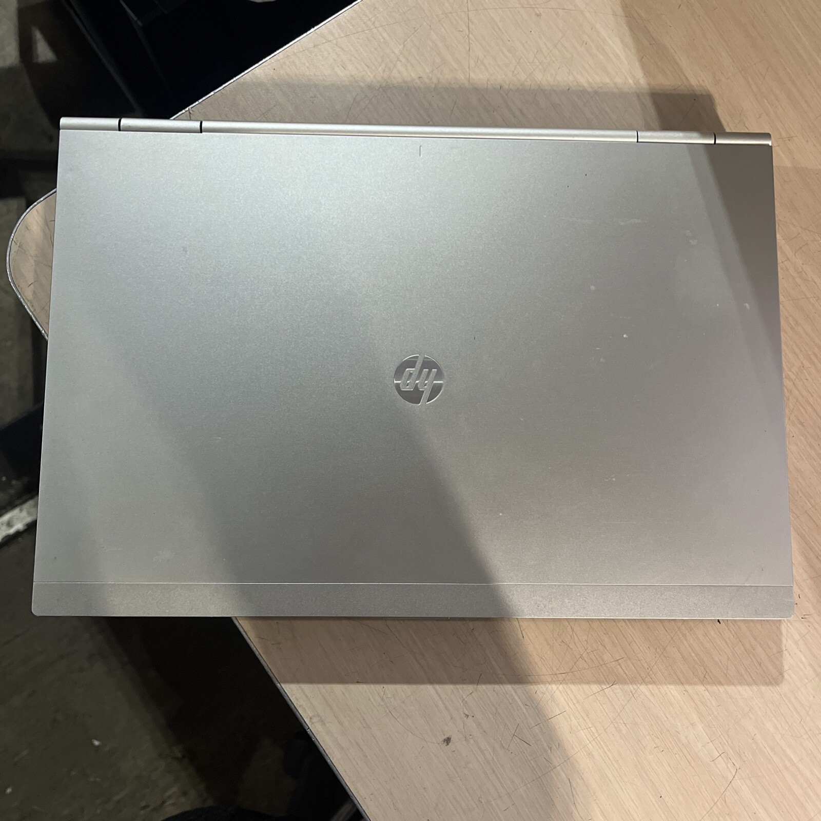 HP ELITEBOOK 8460P INTEL CORE I5-2410M 2.30GHZ 4GB RAM NO HD