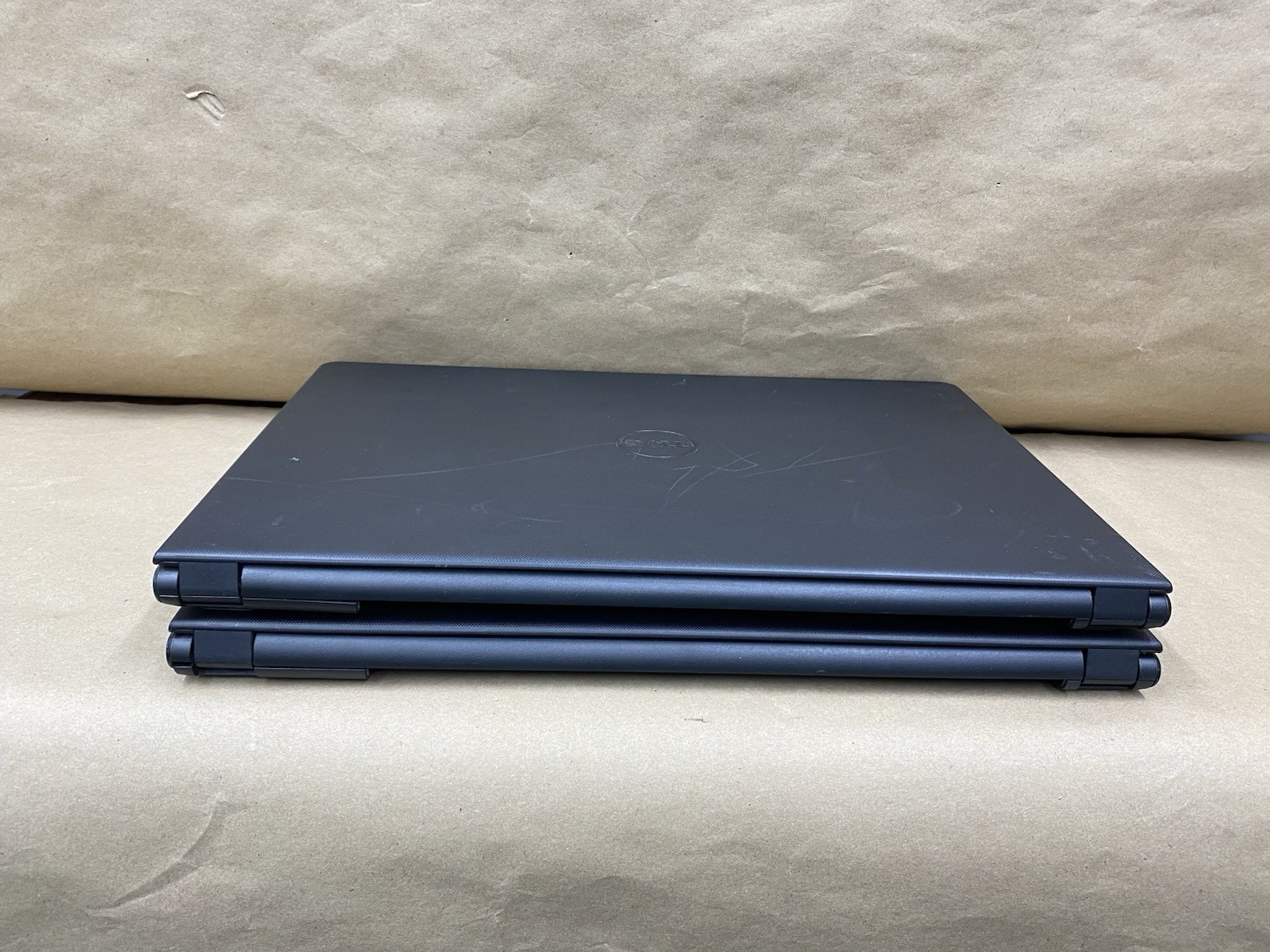 Lot of (2) Dell Inspiron 15-3567 – 15.5″ HD – i3-6006U – No RAM – NO HDD/OS