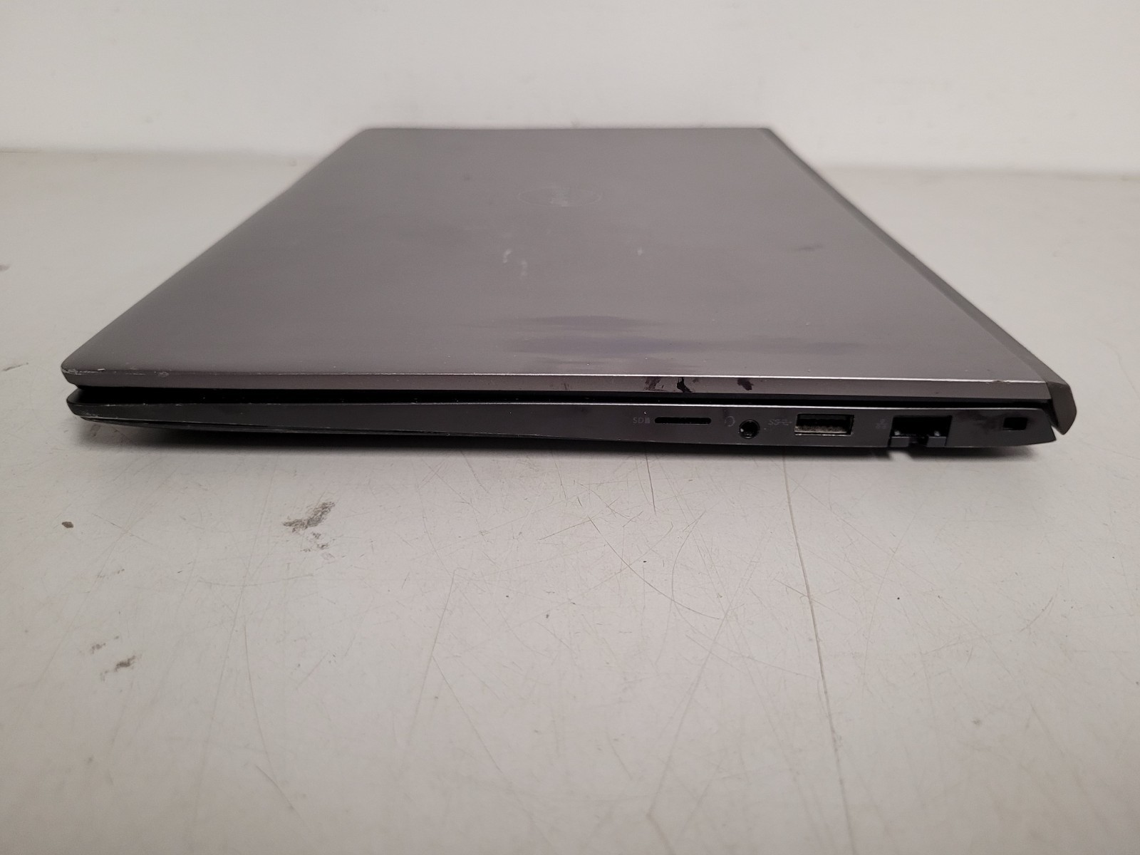 Dell vostro 5402 14″ i5-1135G7 2.4ghz 8gb ram no ssd*for parts READ 9LNVP93