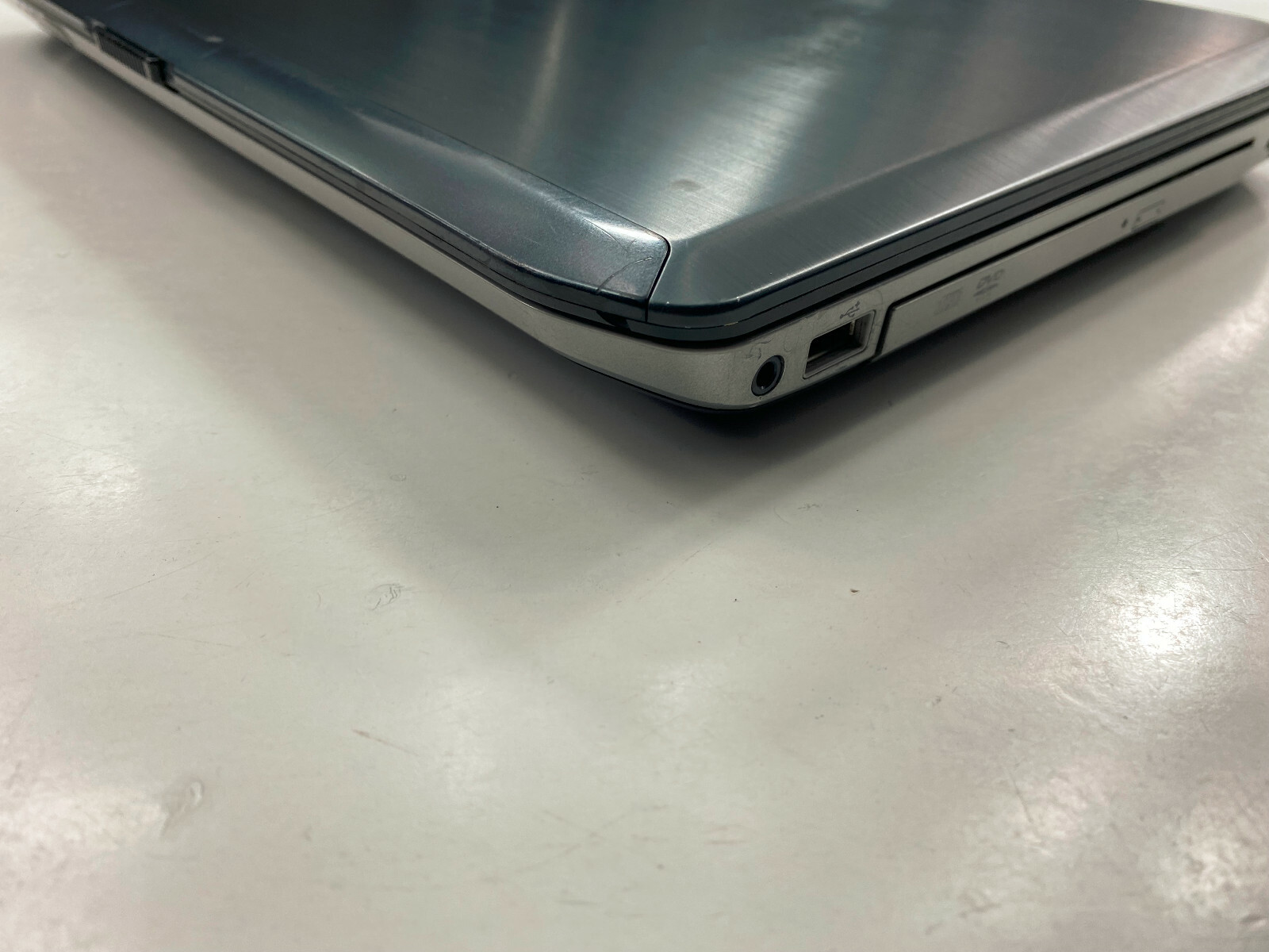 Dell Latitude E5430 14″ Intel i5-3210M 2.5GHz 4GB RAM 320GB HDD Win 10 AP07-03B