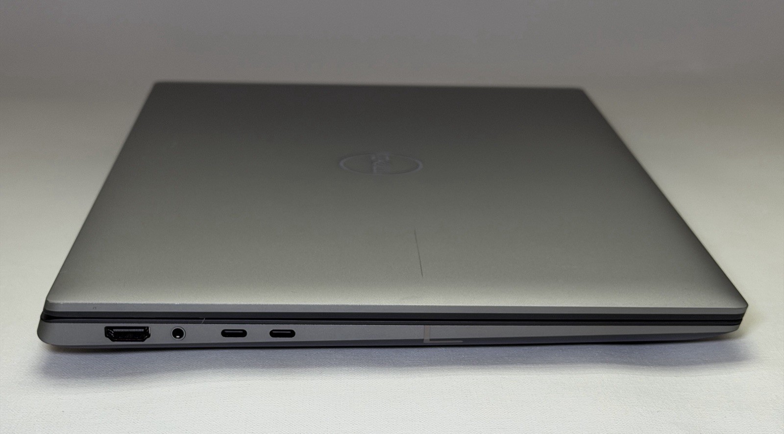 Dell Precision 5690 16 QHD+ Ultra 7 165H 32GB 2TB SSD RTX 2000 Ada