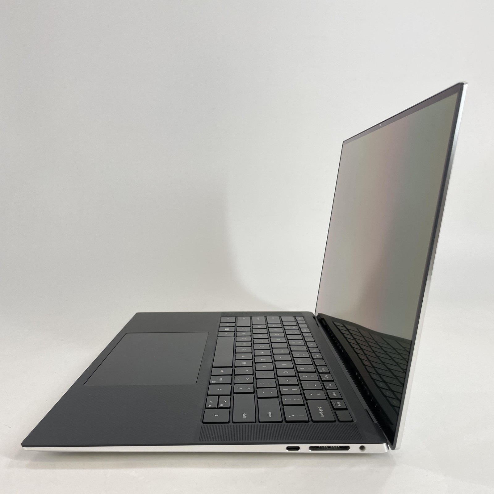 Dell XPS 15 9520 QHD+ TOUCH 2.5 GHz i9-12900HK 16GB 1TB SSD RTX 3050 Ti Good